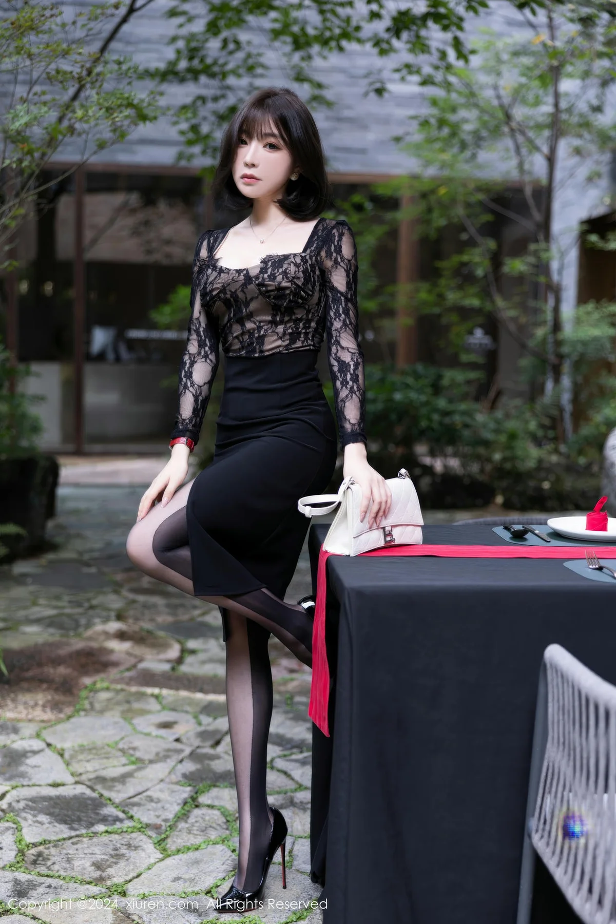 XiuRen 秀人 No.9257 徐莉芝Booty 黑色蕾丝连衣裙 - 4