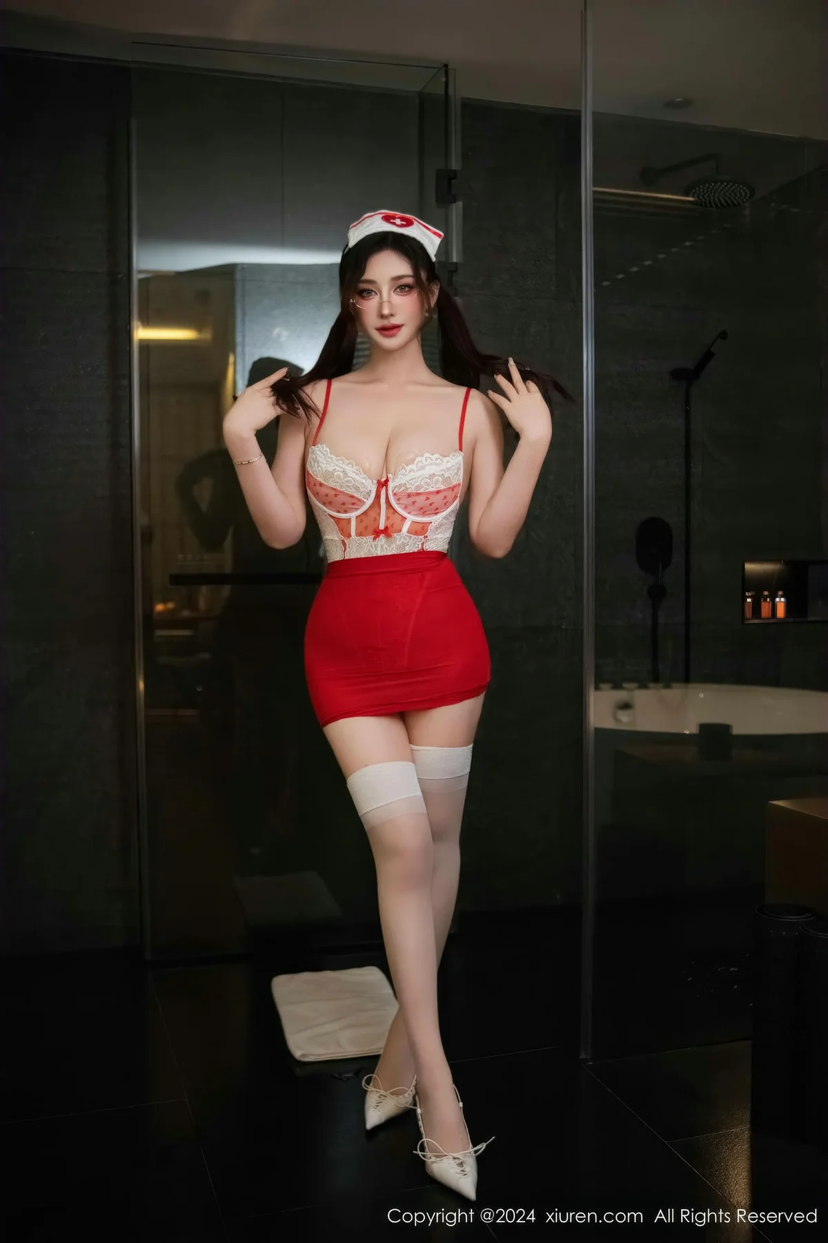 XiuRen 秀人 No.9316 蕾蕾醒了没 护士红色短裙欧范十足 - 1