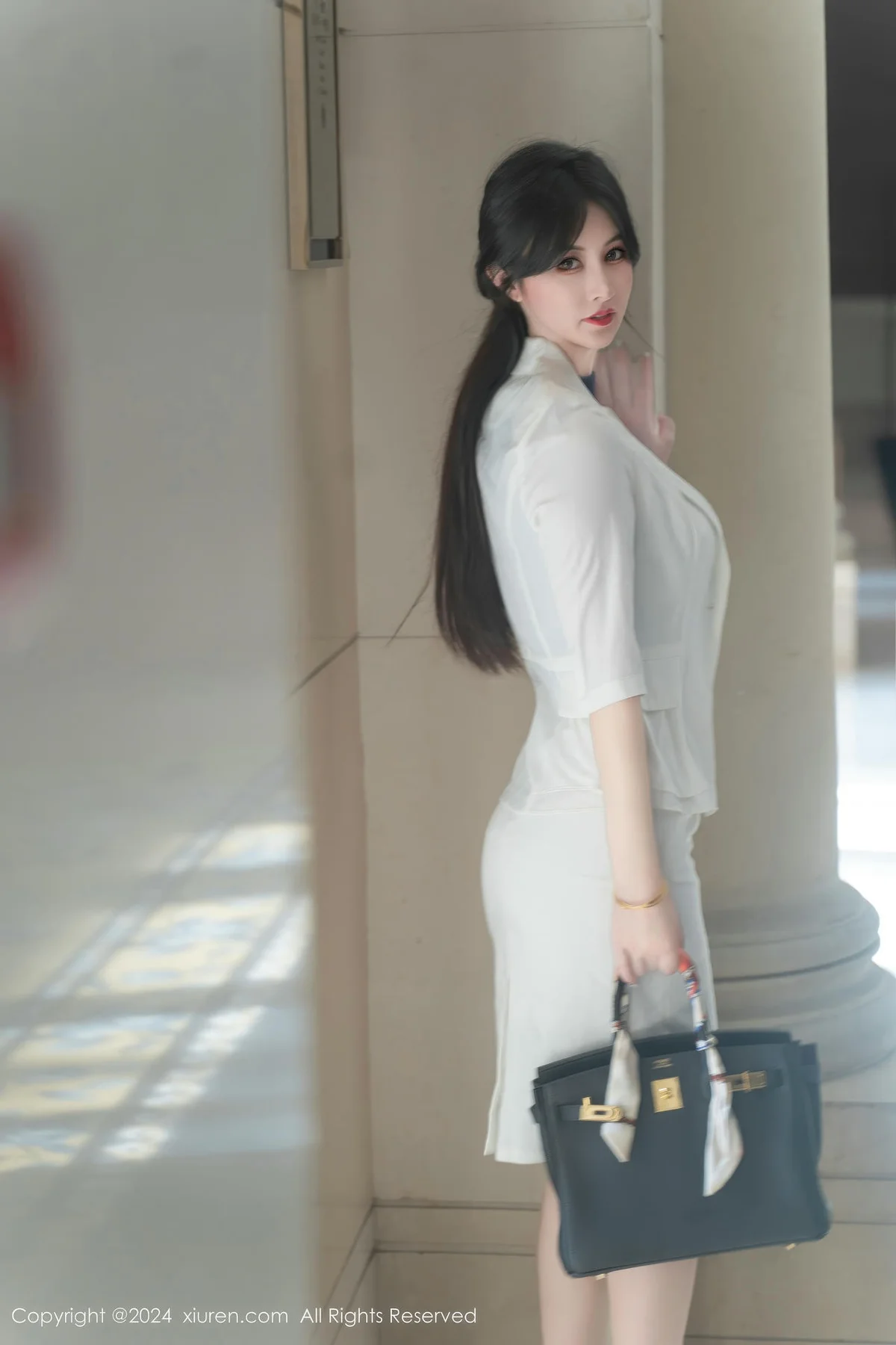 XiuRen 秀人 No.9319 诗诗kiki 性感私房美女套图 - 1