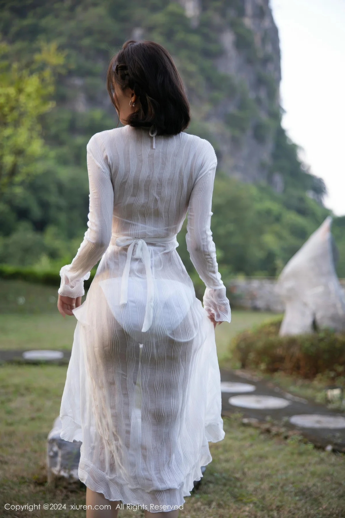 XiuRen 秀人 No.9375 徐莉芝Booty 旅拍白色比基尼 - 6