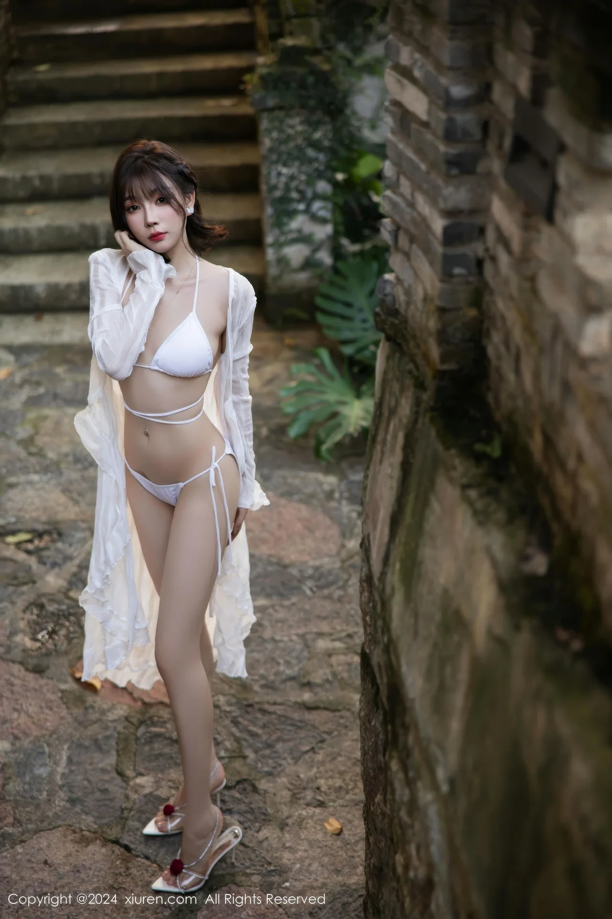 XiuRen 秀人 No.9375 徐莉芝Booty 旅拍白色比基尼 - 8