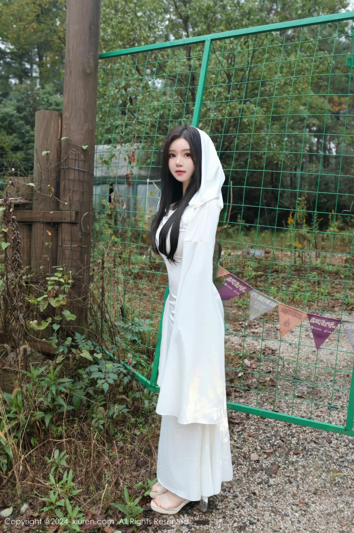 XiuRen 秀人 No.9376 小薯条nienie 俏皮cos爆乳 - 10