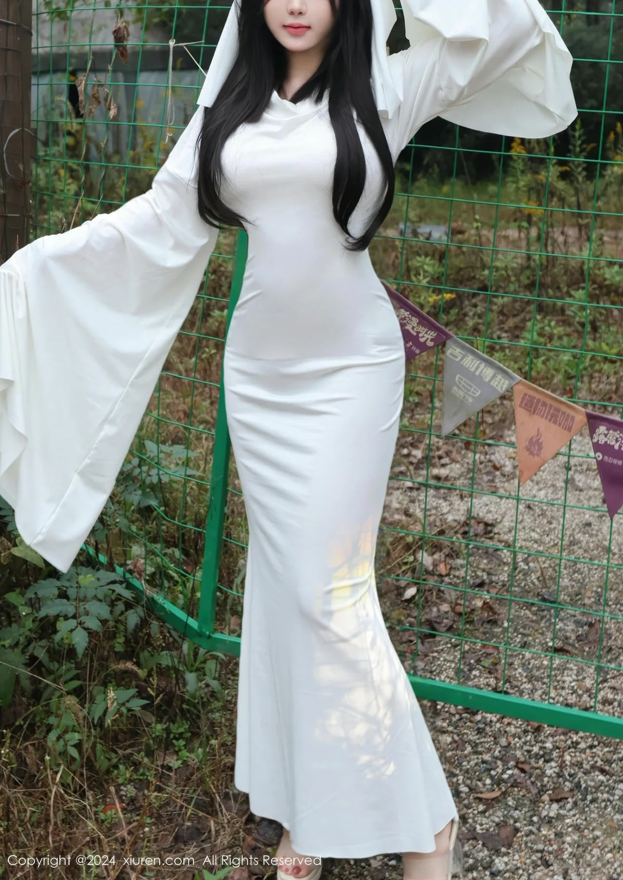 XiuRen 秀人 No.9376 小薯条nienie 俏皮cos爆乳 - 1