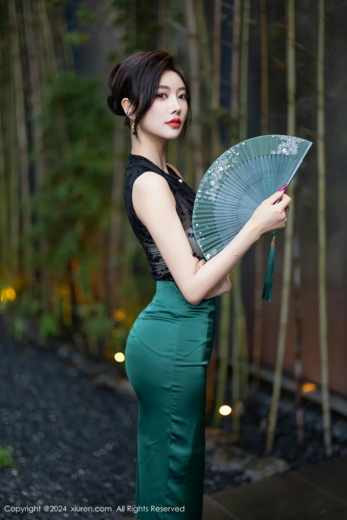 XiuRen 秀人 No.9384 杨晨晨Yome 蕾丝兔女郎 - 8