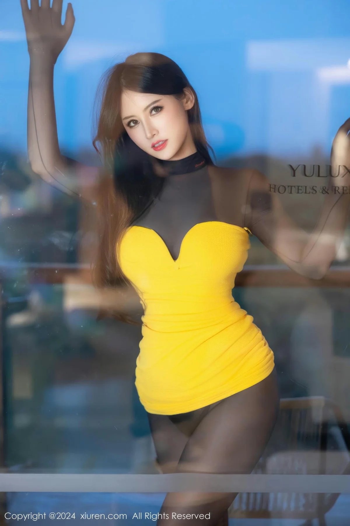 XiuRen 秀人 No.9391 诗诗kiki 乳贴爆乳连体黑丝 - 3