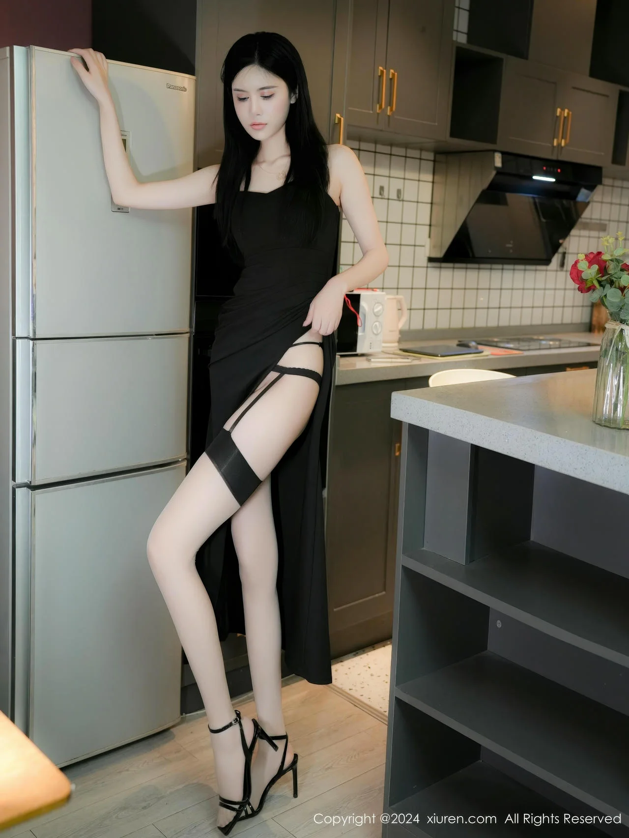 XiuRen 秀人 No.9419 Erikaki厨房吊袜美女 - 8