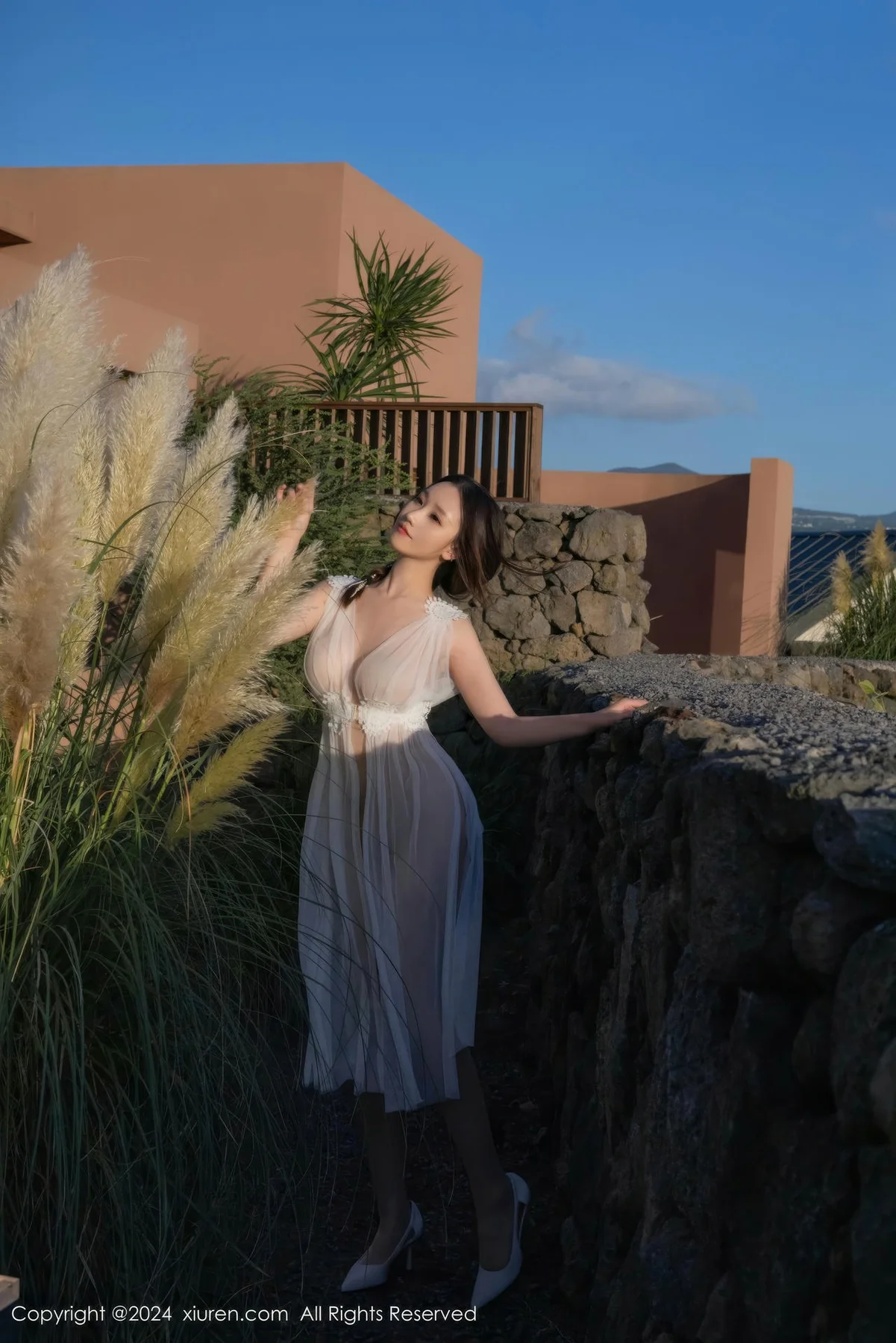 XiuRen 秀人 No.9442 杏子Yada 玉背白丝美腿 - 8