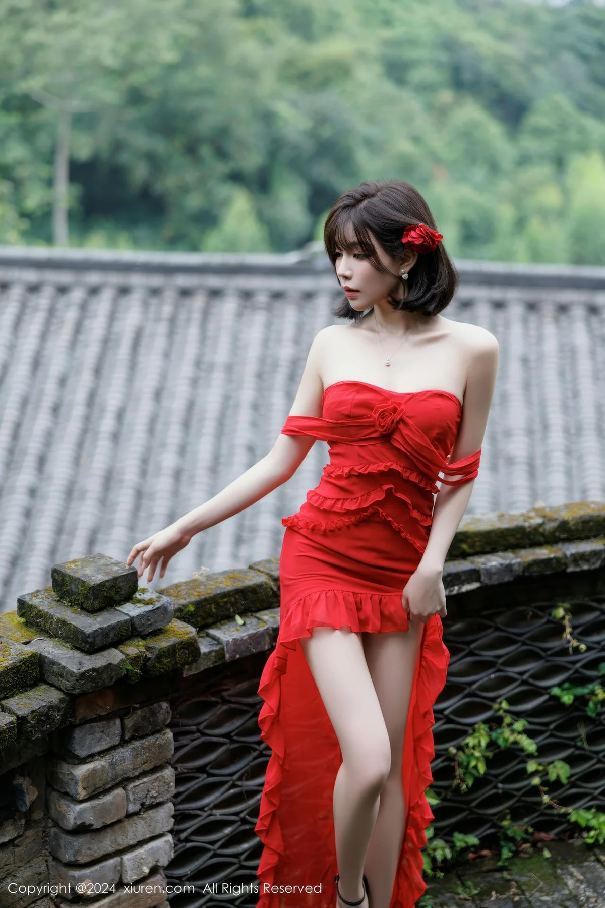 XiuRen 秀人 No.9449 徐莉芝Booty 红裙香肩美照 - 9