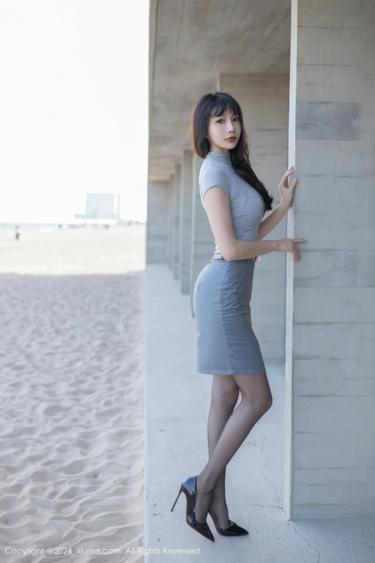 XiuRen 秀人 No.9450 陆萱萱 短裙ol制服 - 3