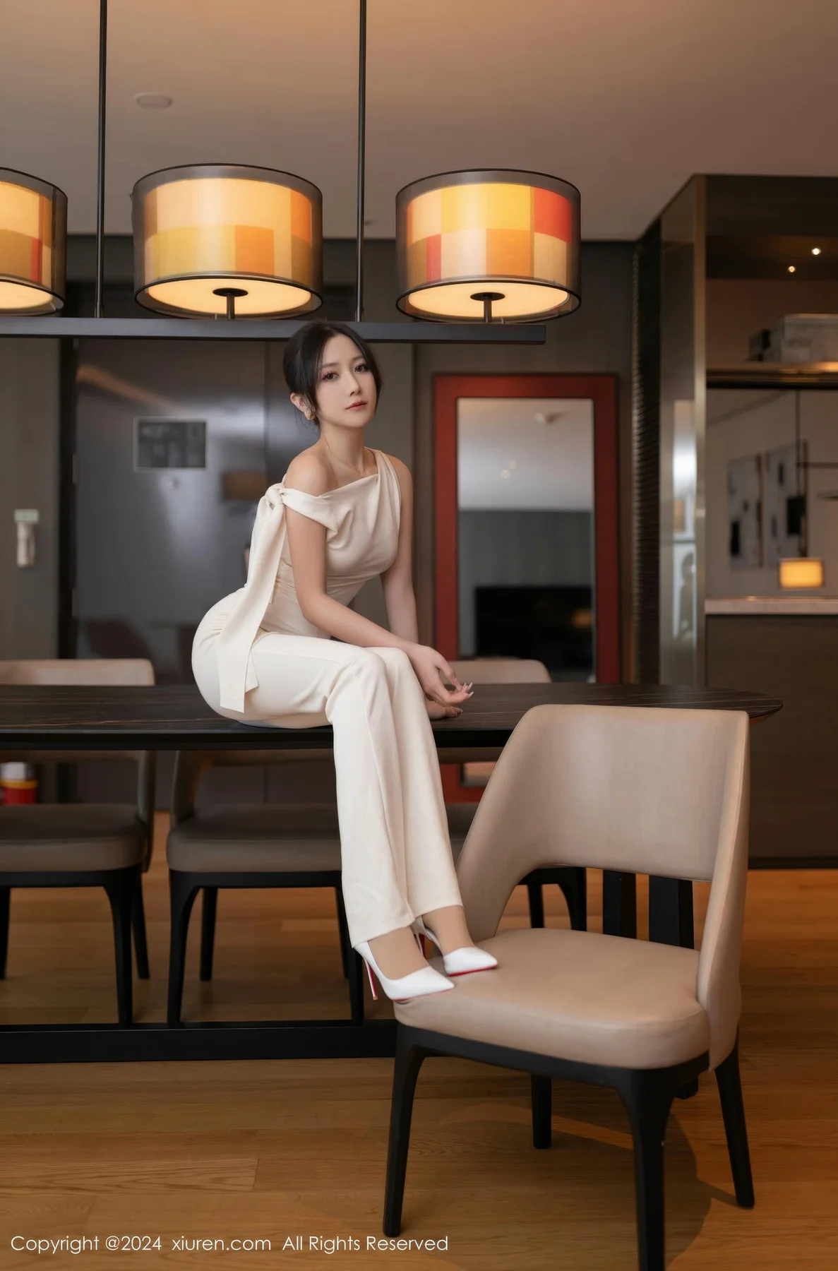 XiuRen 秀人 No.9457 鱼子酱Fish 肉色丝袜 - 3