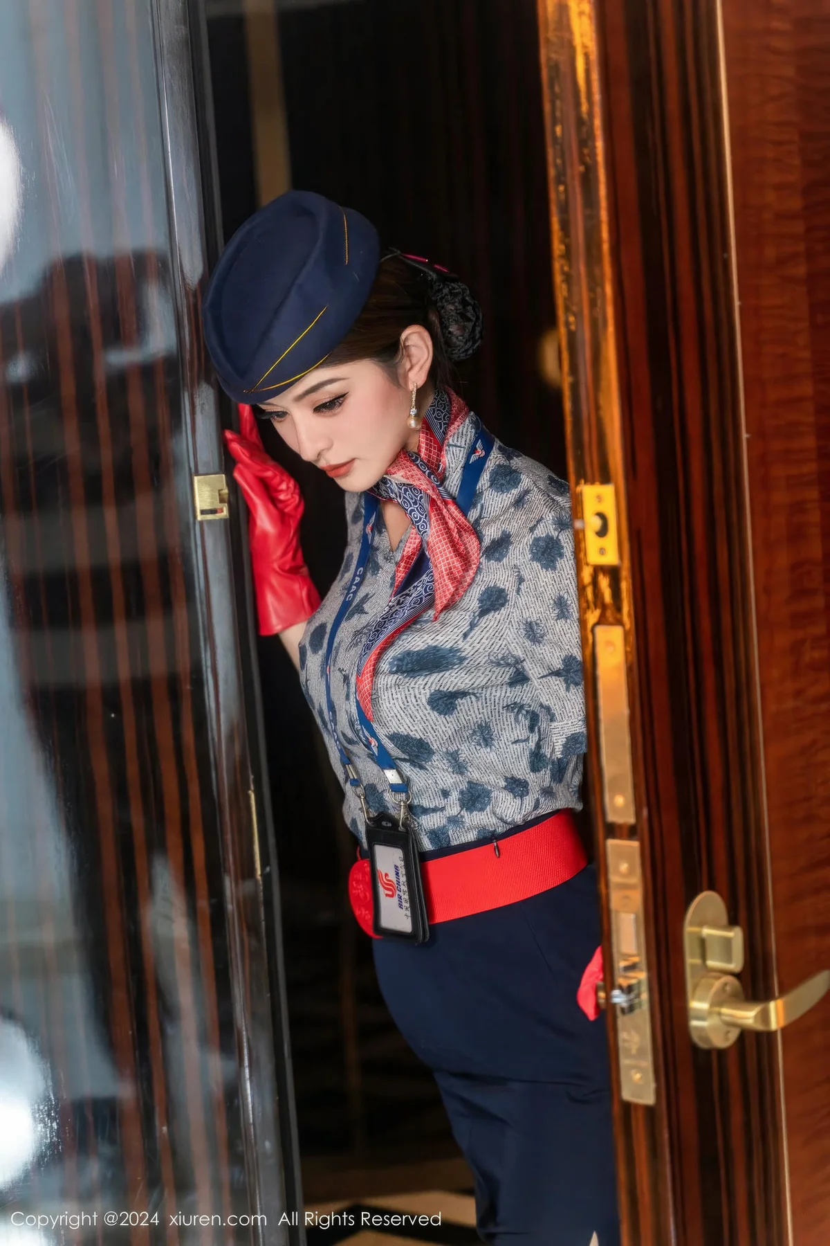 XiuRen 秀人 No.9459 灿宝 空姐制服翘臀诱惑 - 9