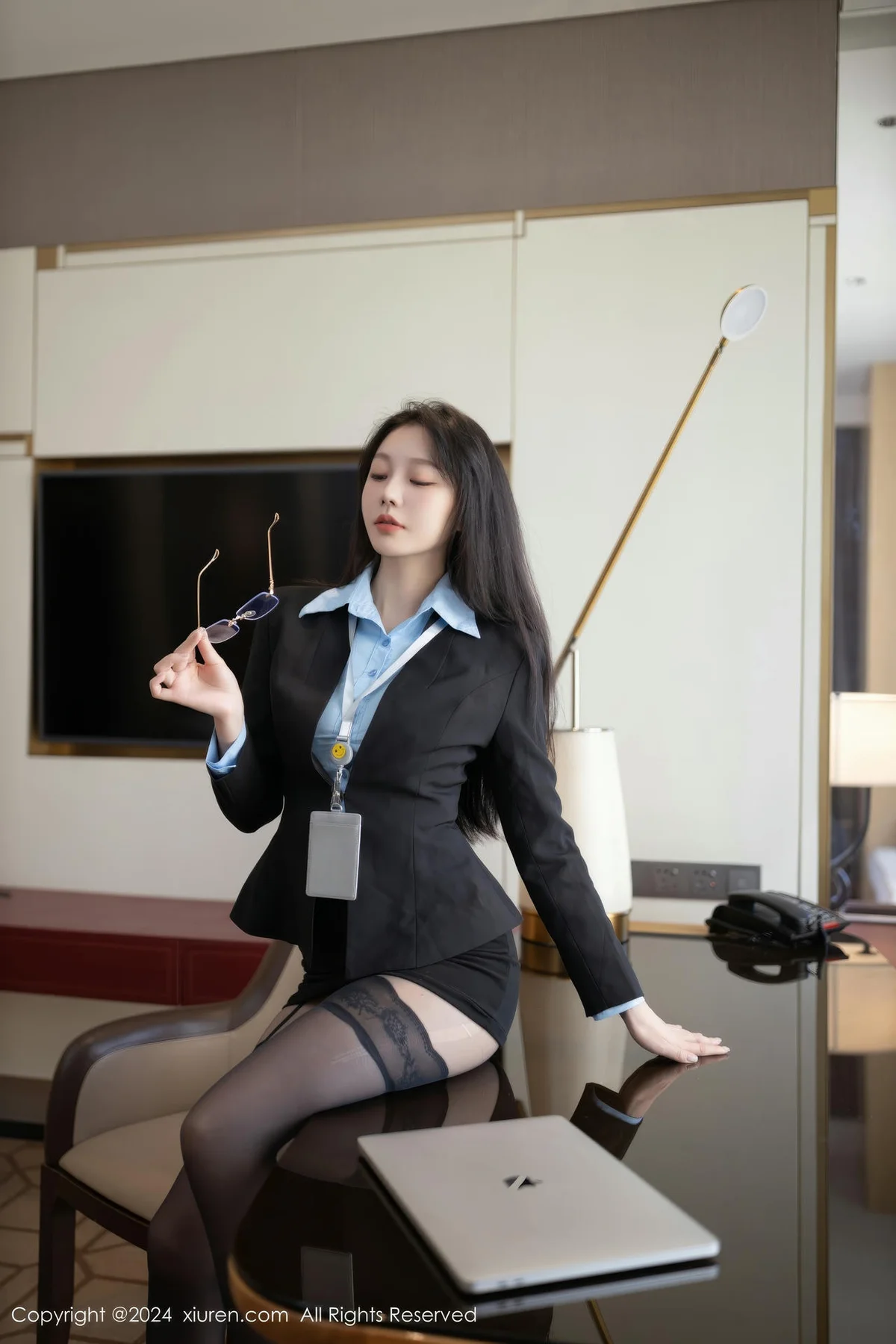 XiuRen 秀人 No.9469 安然anran 办公ol制服短裙 - 3