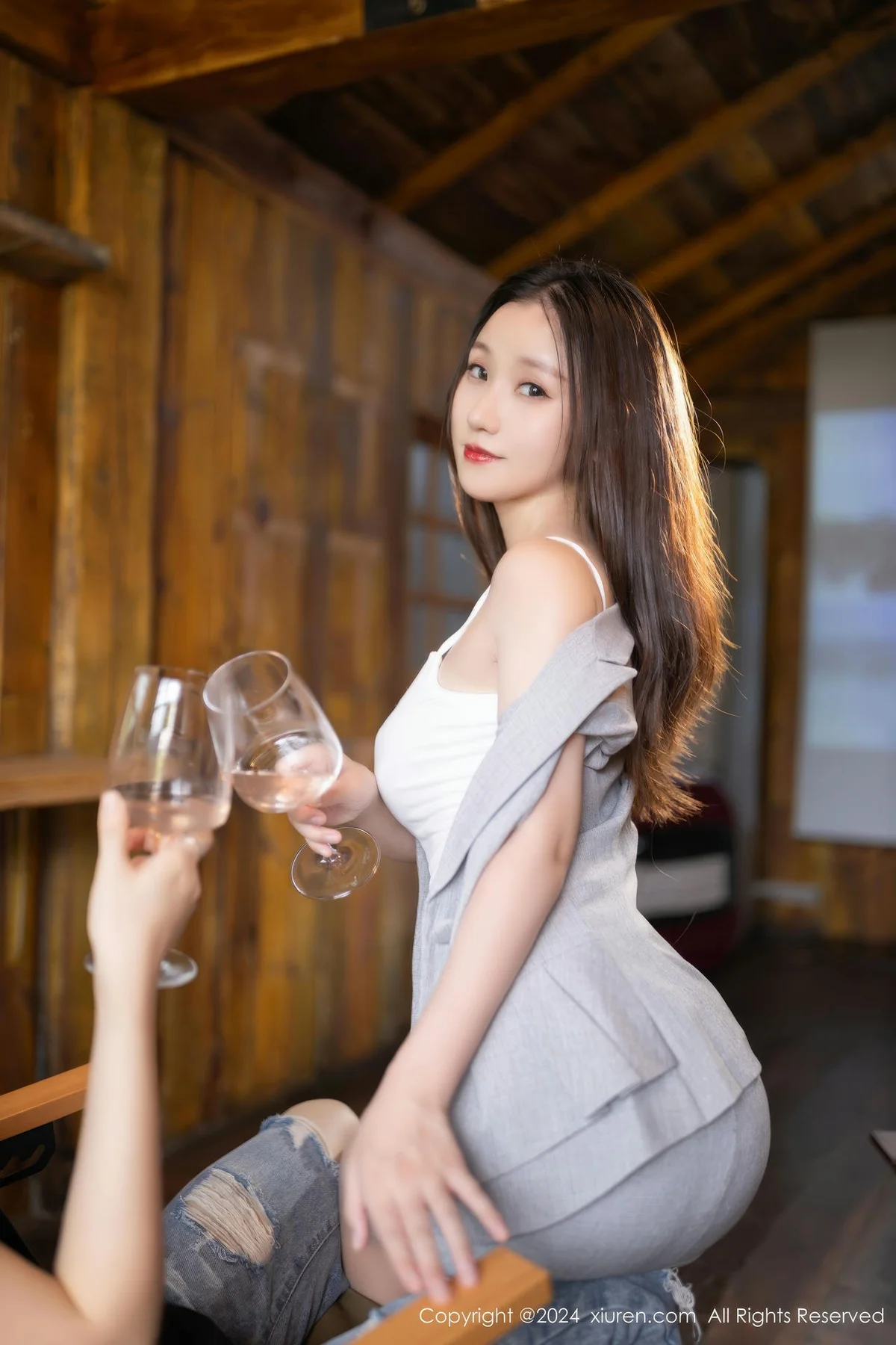 XiuRen 秀人 No.9474 杏子Yada 制服ol短裙 - 10