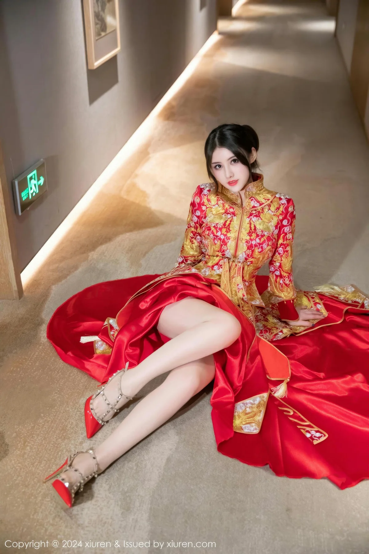 XiuRen 秀人 No.9494 诗诗kiki 性感旗袍爆乳私房 - 6