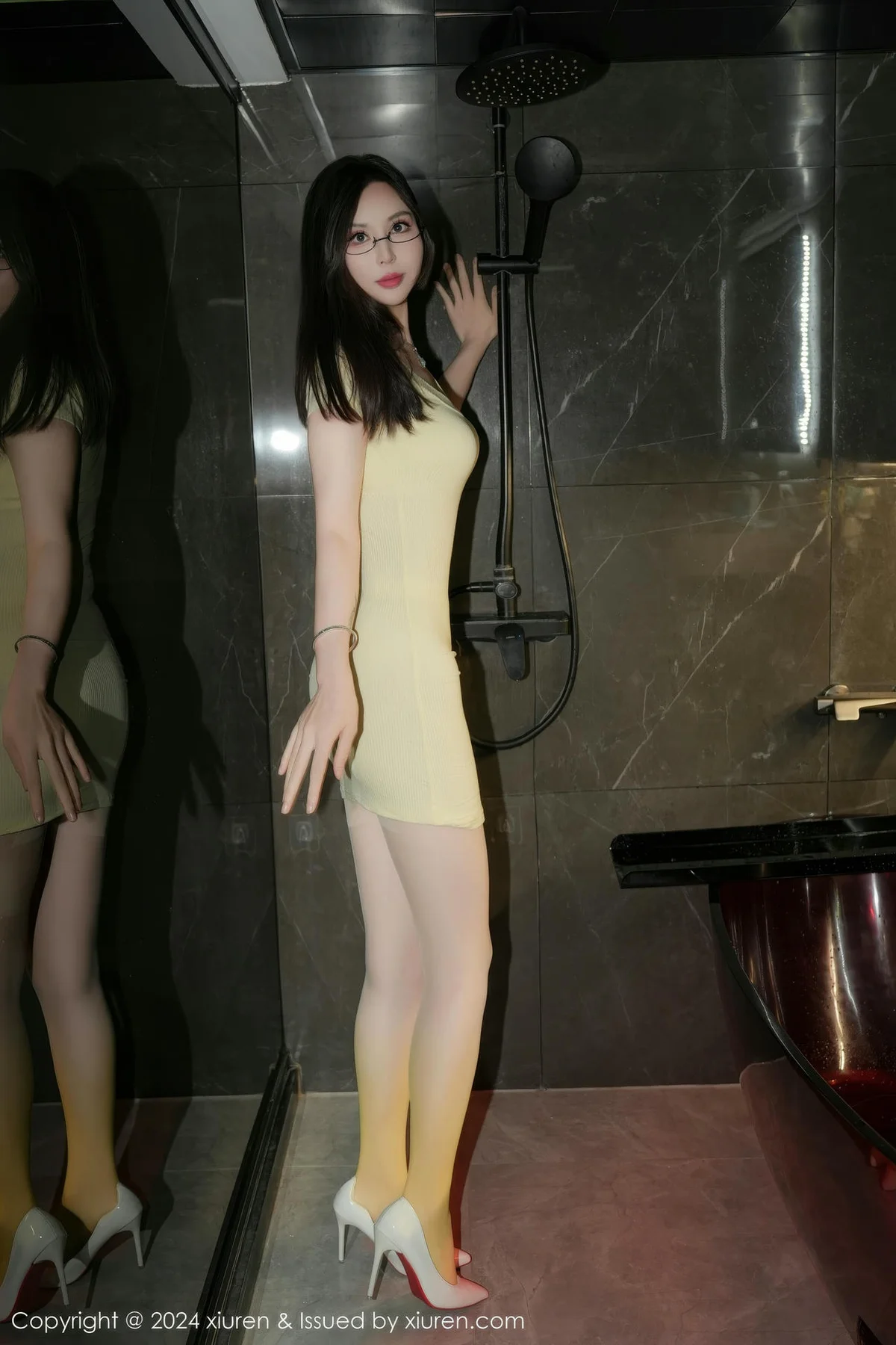 XiuRen 秀人 No.9495 曼柔 翘臀玉背私房美腿 - 6