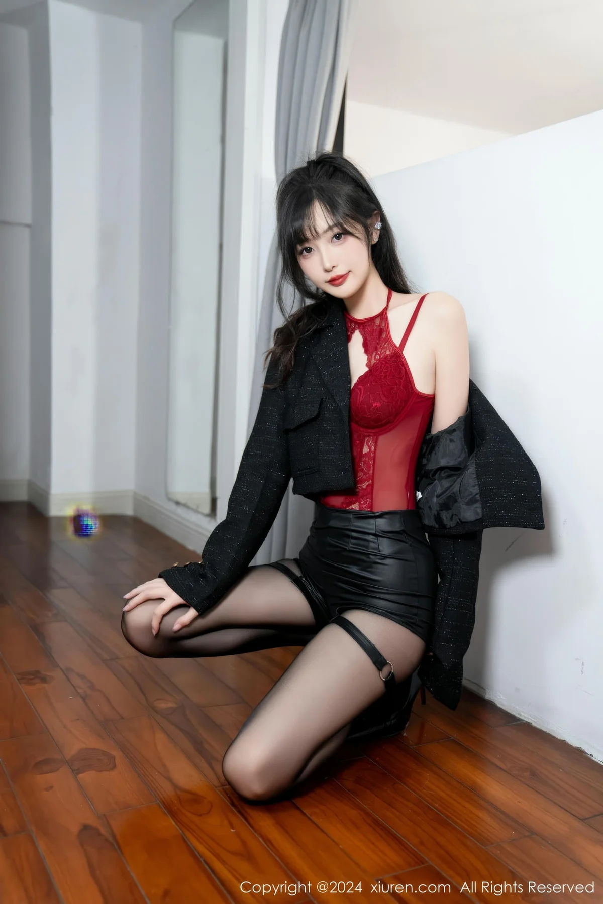 XiuRen 秀人 No.9561 林星阑 黑丝美乳美腿 - 4