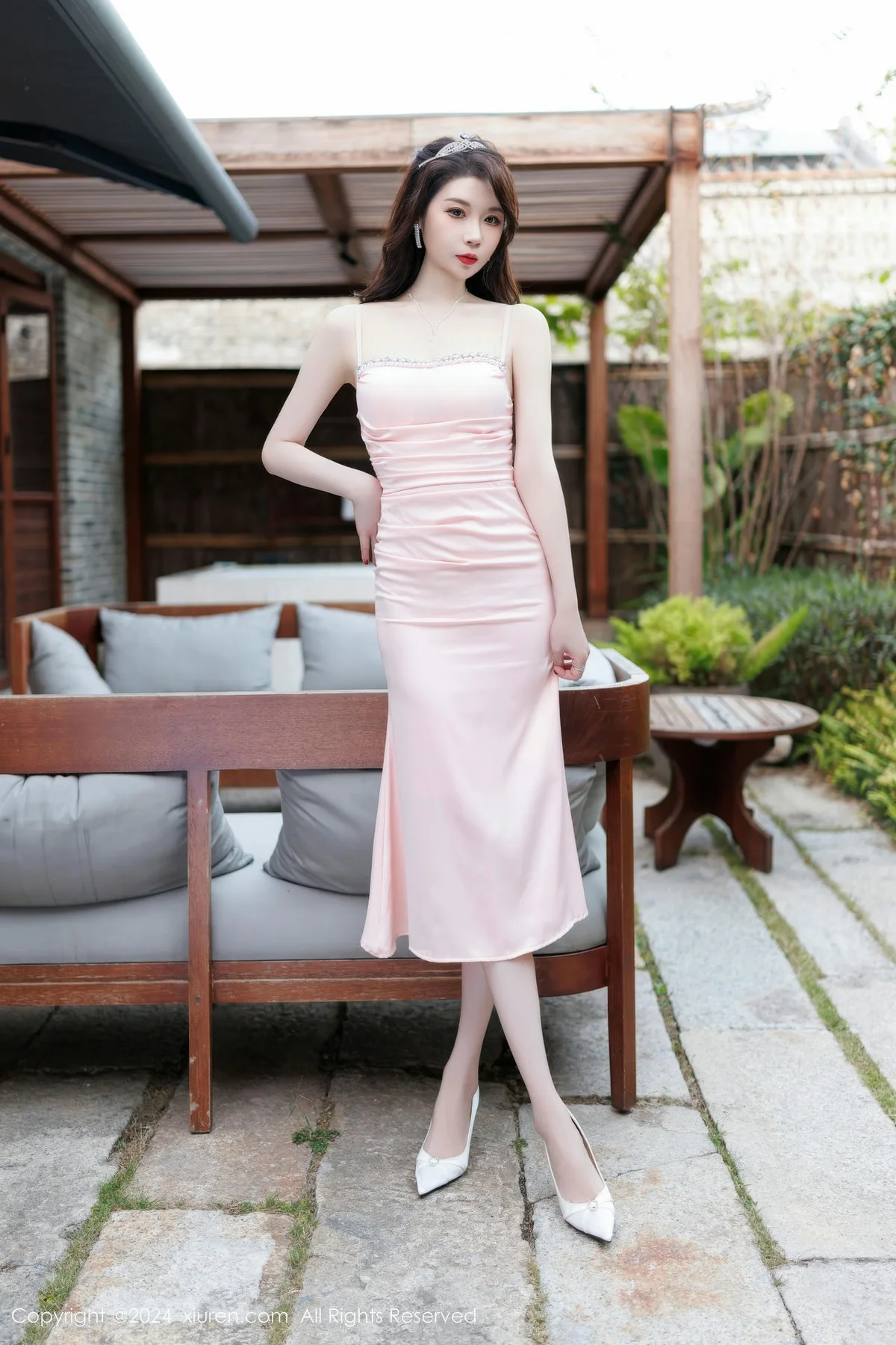 XiuRen 秀人 No.9584 梦心玥 粉色连衣裙 - 1
