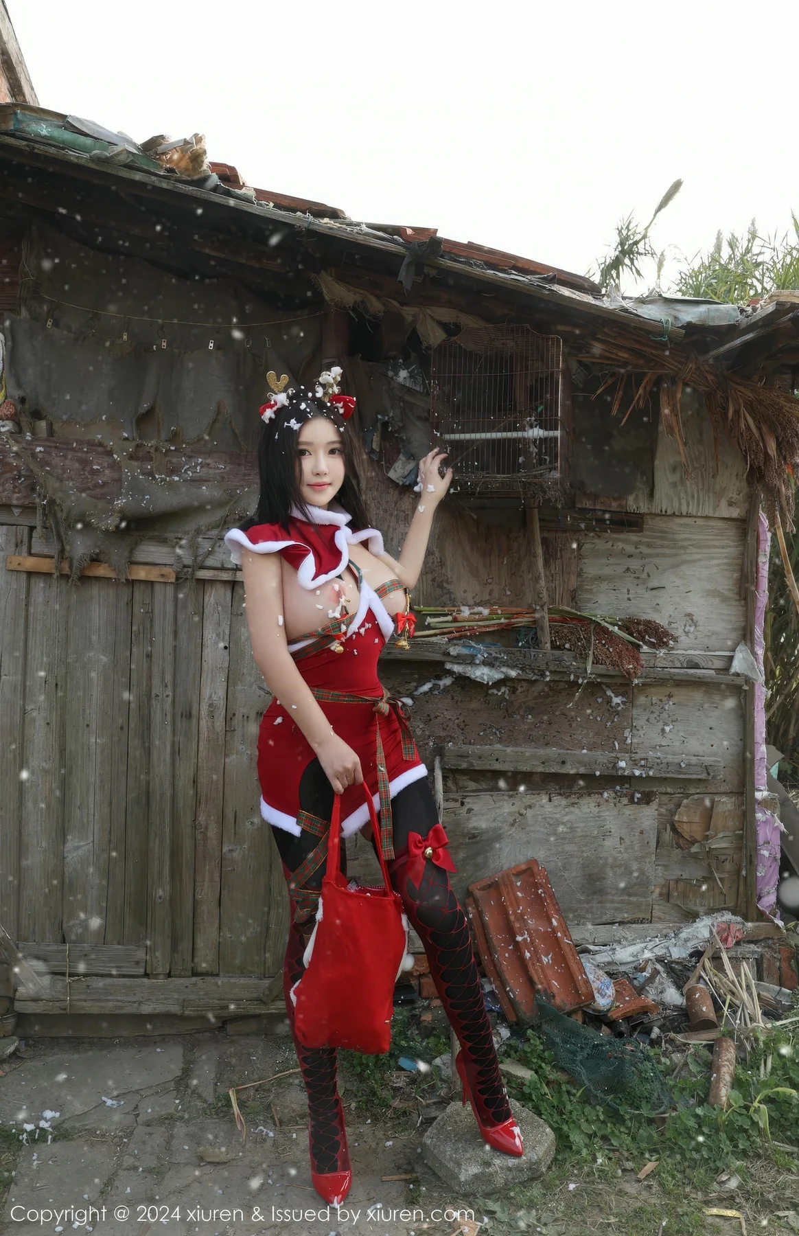 XiuRen 秀人 No.9630 小薯条nienie 户外节日写真 - 5