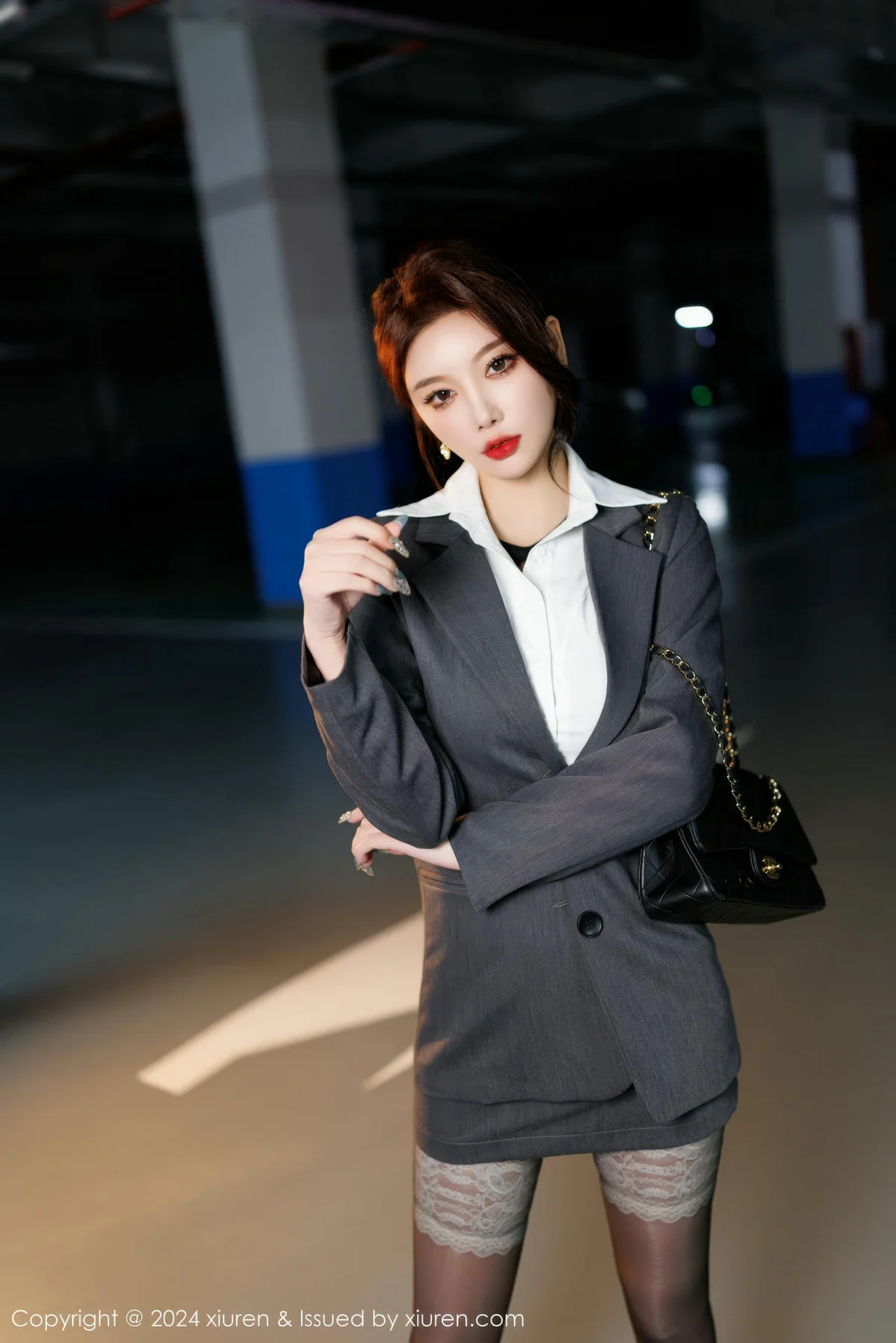 XiuRen 秀人 No.9634 杨晨晨Yome 车库ol制服 - 1