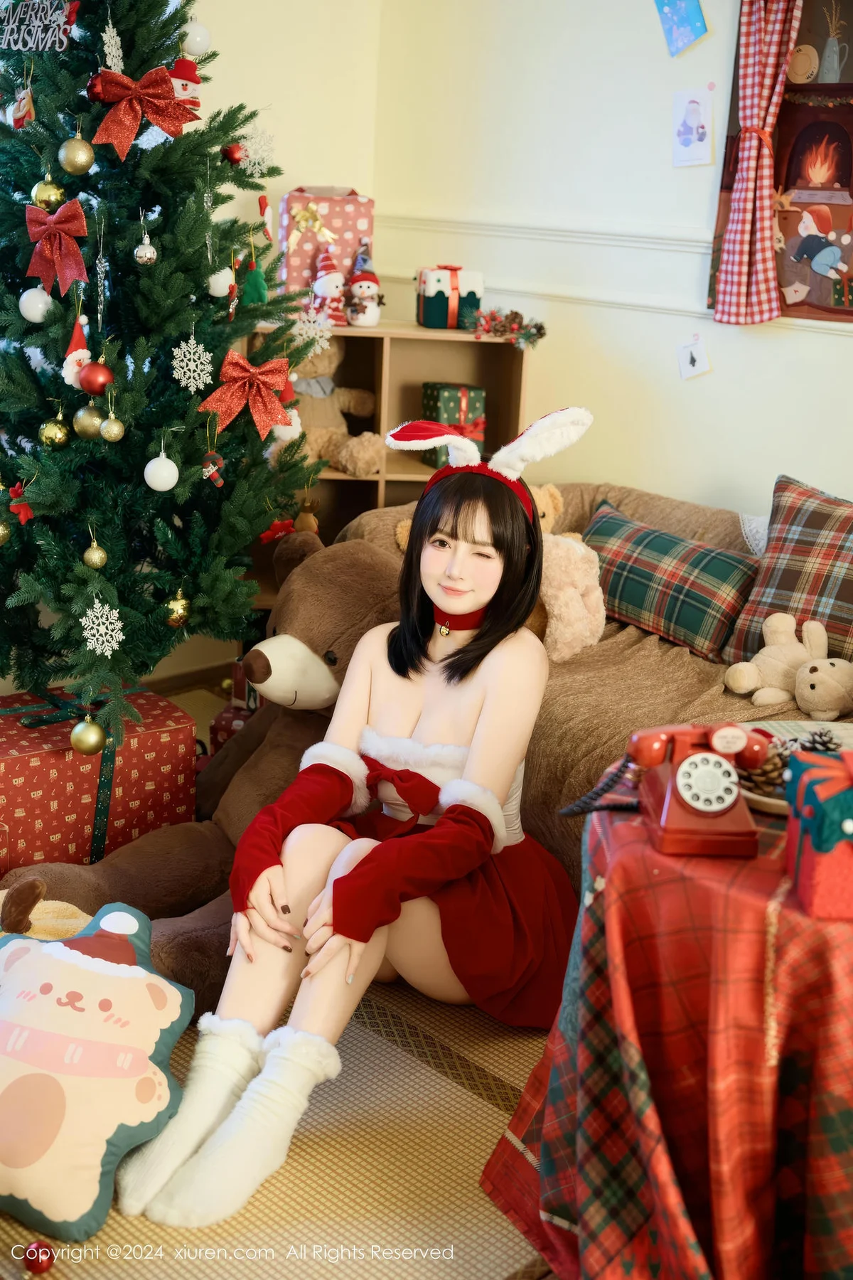 XiuRen 秀人 No.9656 养乐多Doll 少女节日写真爆乳 - 1