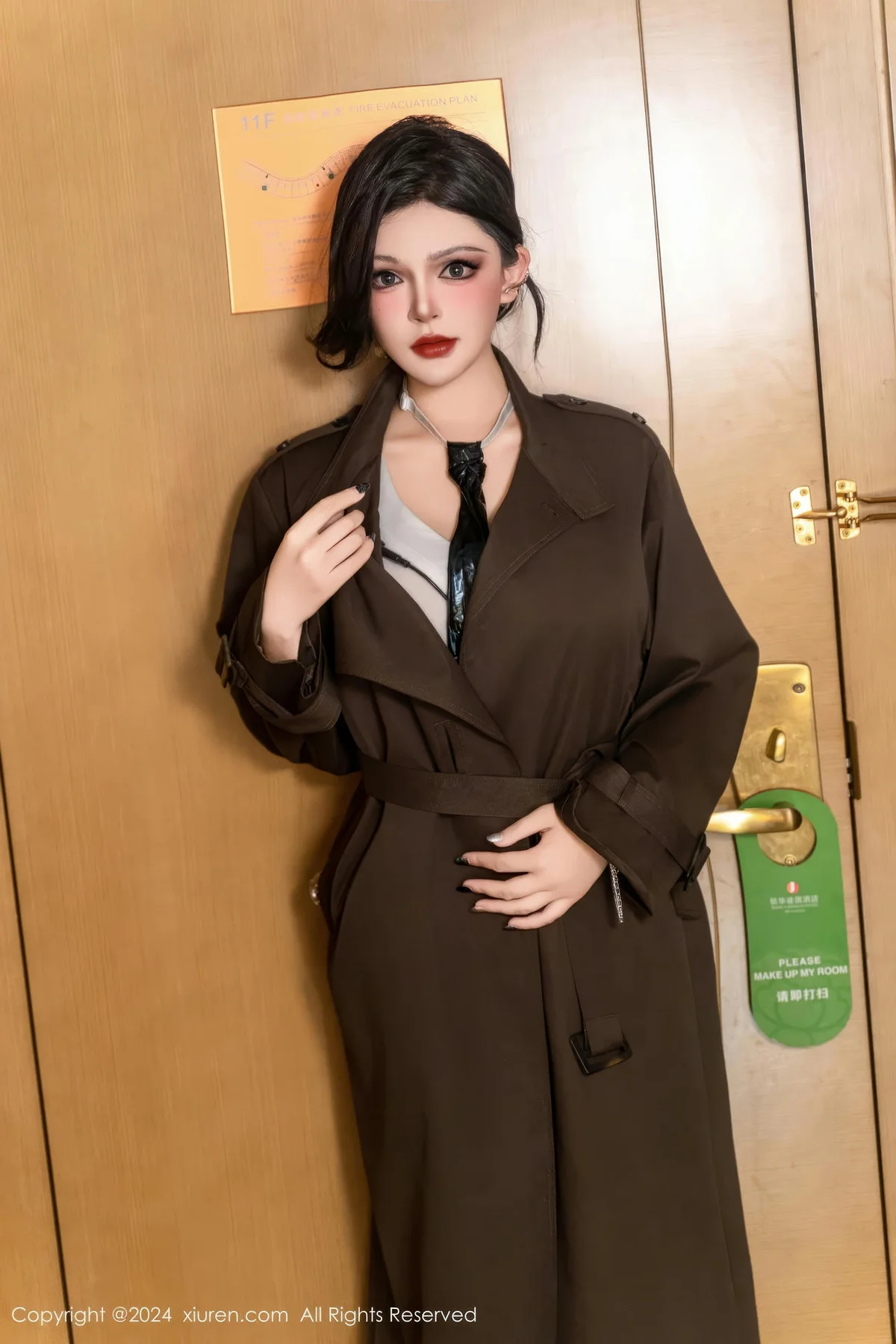 XiuRen 秀人 No.9661 伊丽莎有点白 乳贴皮裙诱惑 - 10