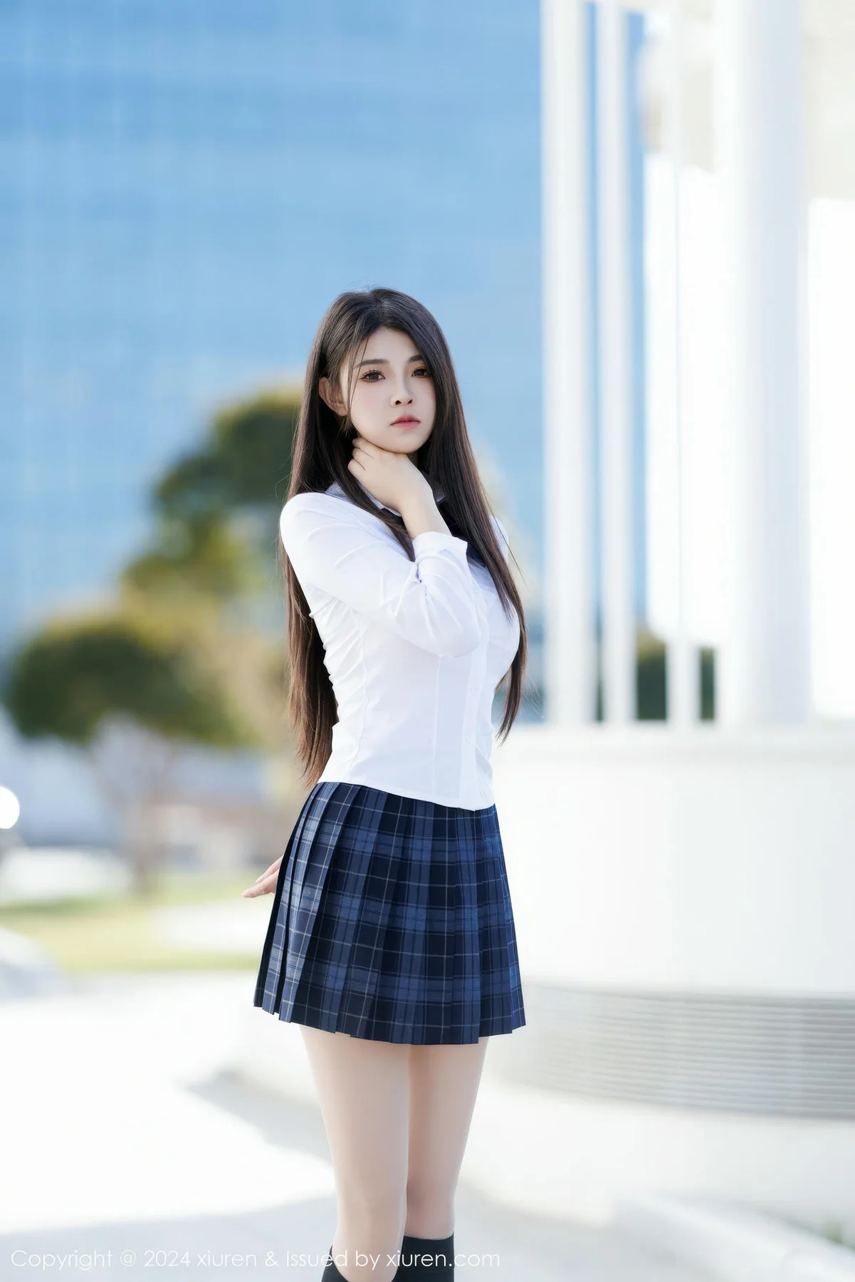 XiuRen 秀人 No.9682 初梦瑶 校园少女制服短裙 - 5