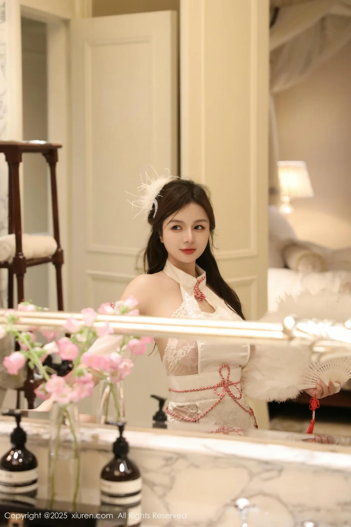 XiuRen 秀人 No.9698 沈思怡 cos萝莉翘臀丁字裤 - 1