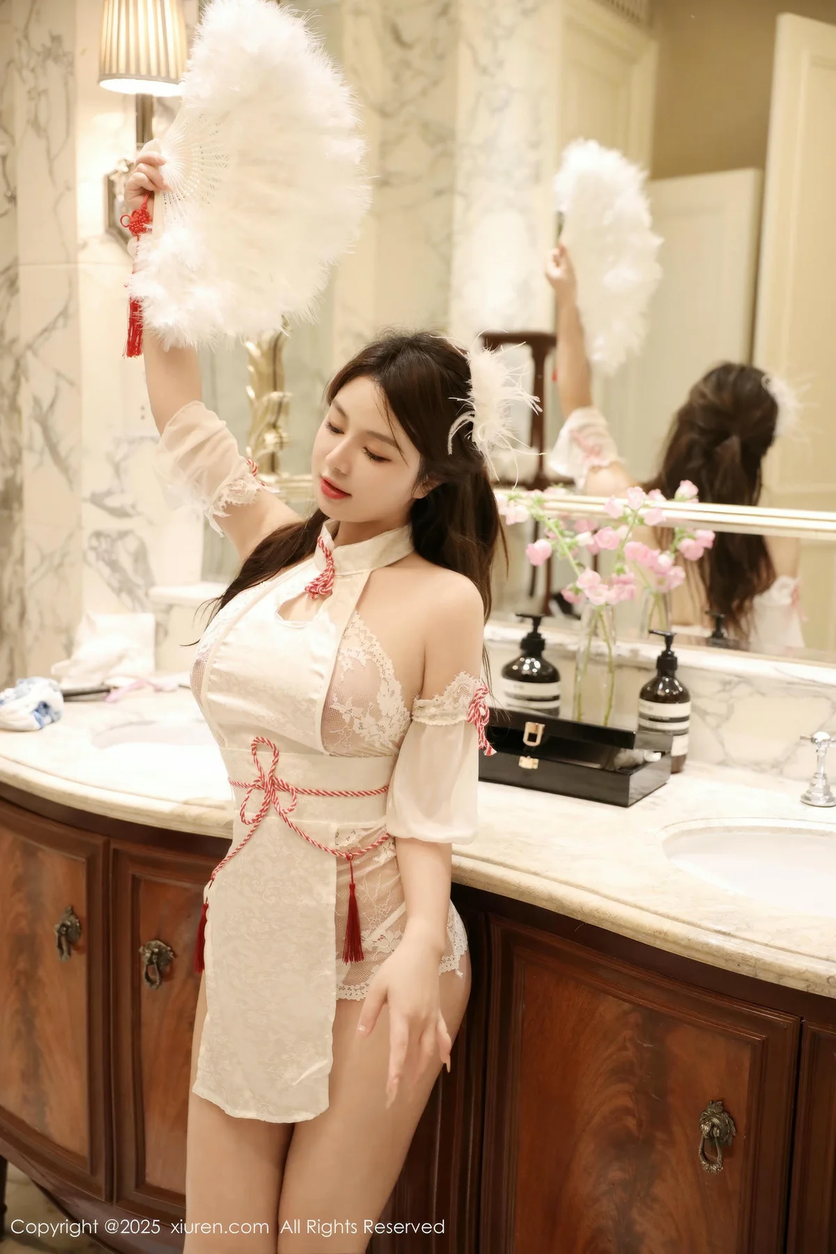 XiuRen 秀人 No.9698 沈思怡 cos萝莉翘臀丁字裤 - 2