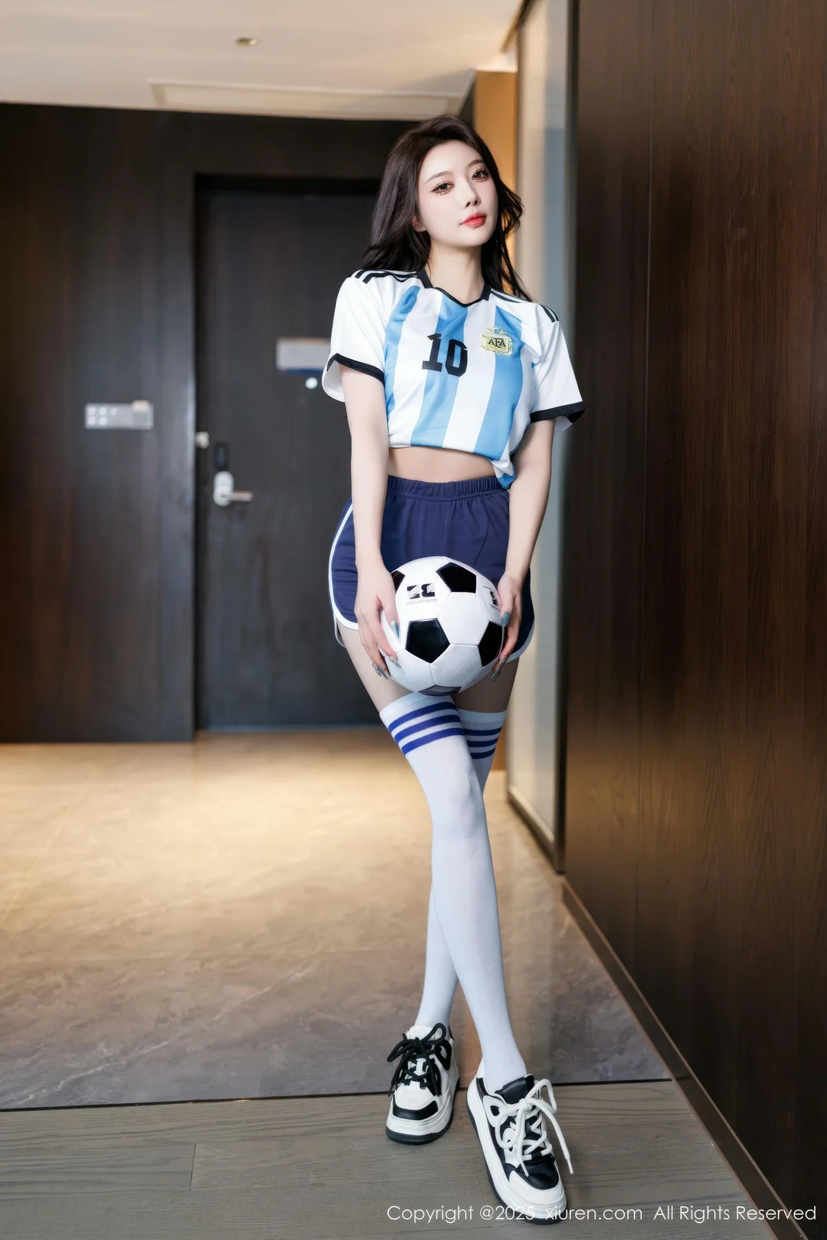 XiuRen 秀人 No.9706 杨晨晨Yome 活力足球球衣写真 - 2