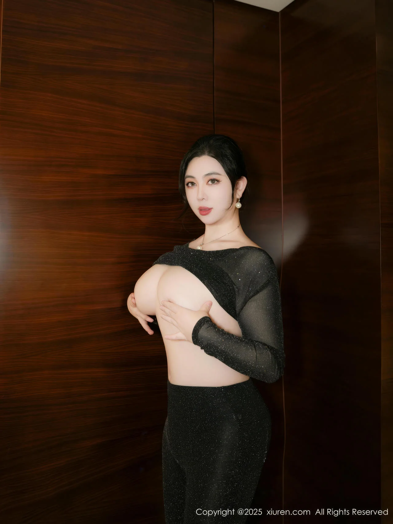 XiuRen 秀人 No.9725 风景尤美 熟女爆乳诱惑 - 8