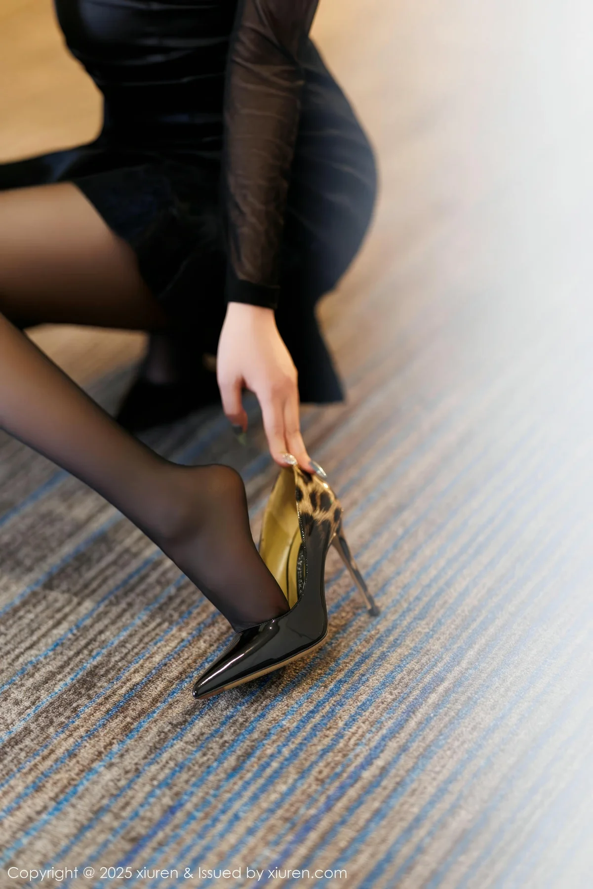 XiuRen 秀人 No.9776 杨晨晨Yome 性感女神私房套图 - 10