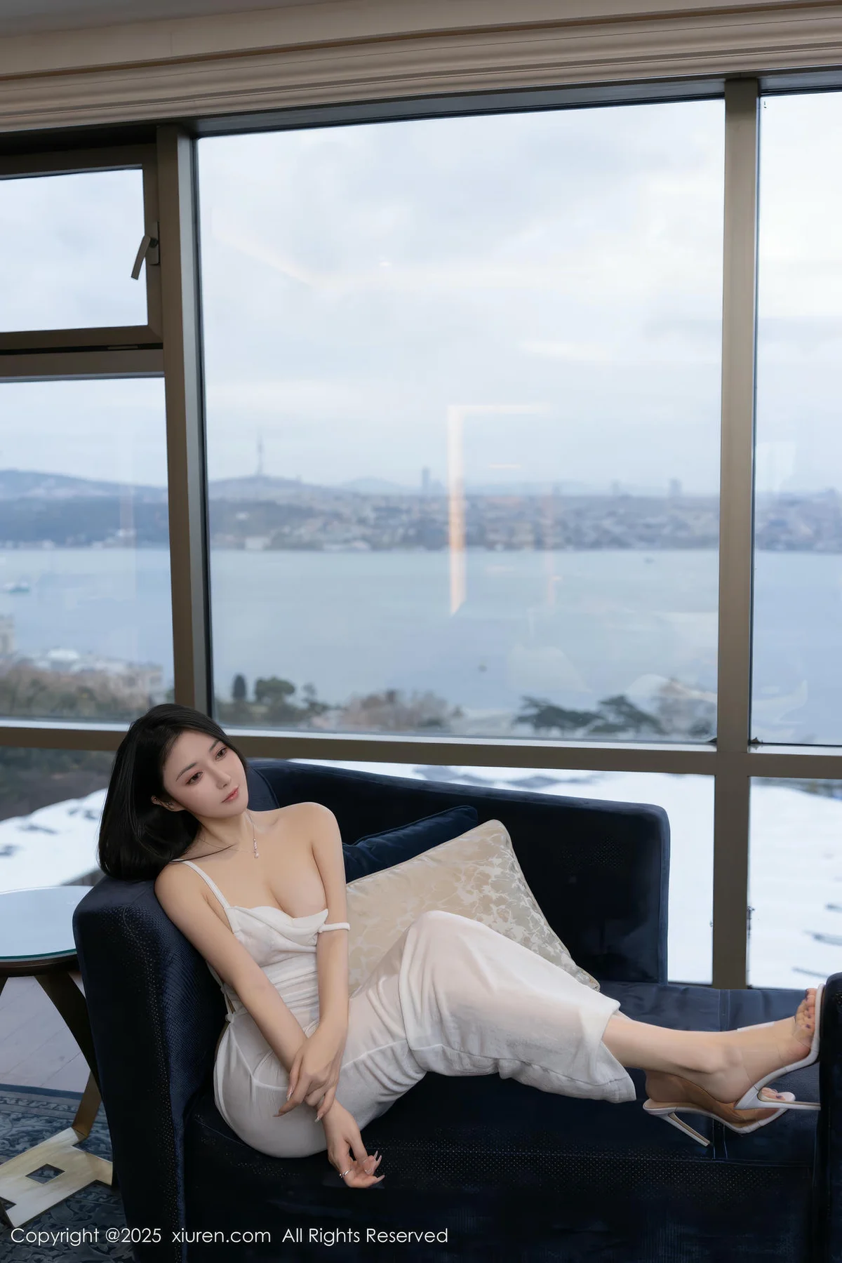 XiuRen 秀人 No.9780 鱼子酱Fish 户外凉亭玉体诱惑 - 1