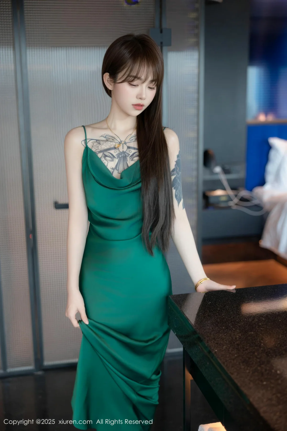 XiuRen 秀人 No.9803 奶瓶长腿礼裙气质美女 - 3