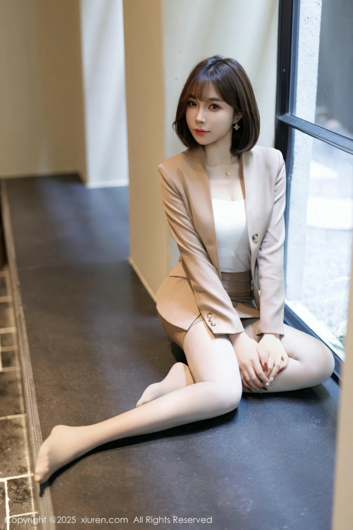 XiuRen 秀人 No.9844 徐莉芝Booty 短发气质美女 - 2