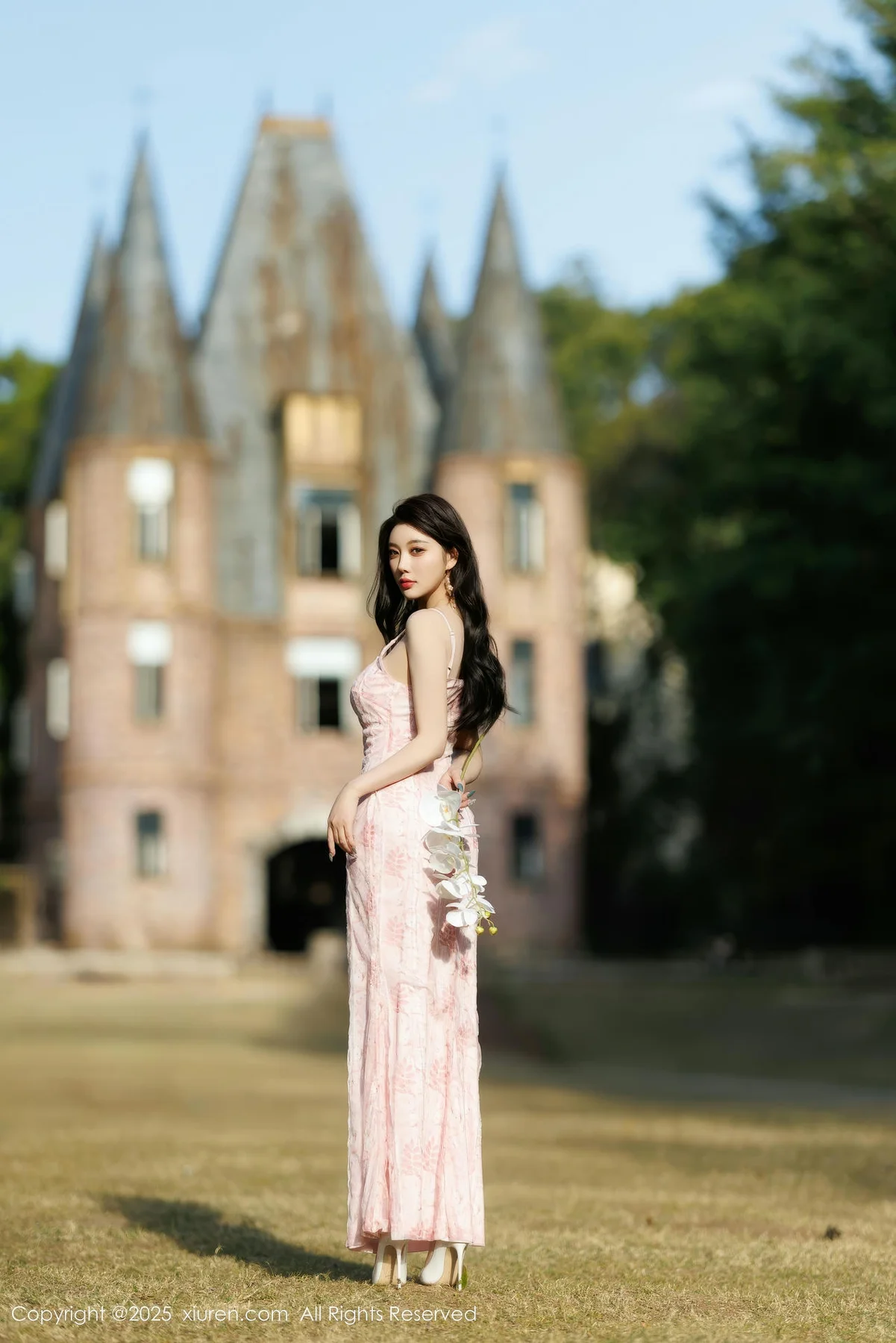 XiuRen 秀人 No.9886 杨晨晨Yome 湿身粉嫩美裙 - 1