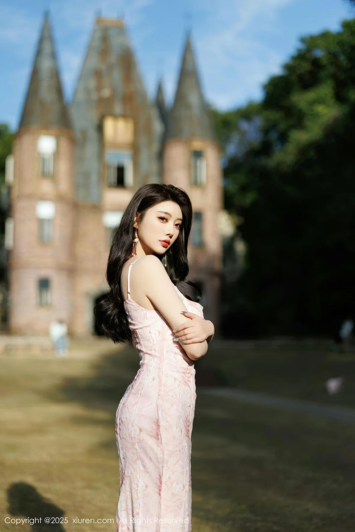 XiuRen 秀人 No.9886 杨晨晨Yome 湿身粉嫩美裙 - 7