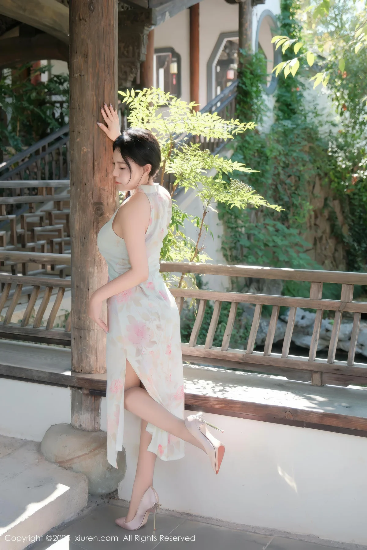 XiuRen 秀人 No.9892 麦田 旗袍玉体性感写真 - 6