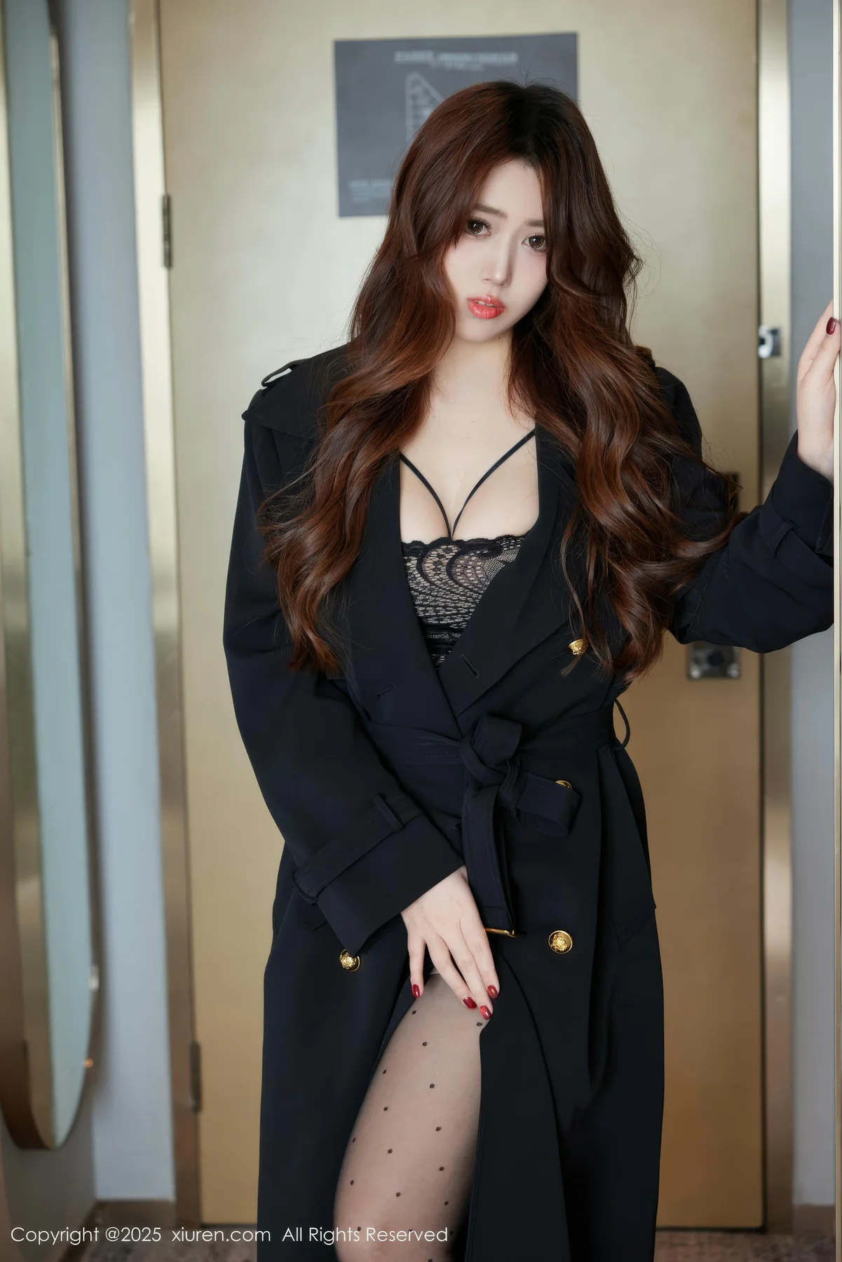 XiuRen 秀人 No.9913 蛋蛋宝 丝袜高跟长腿 - 1