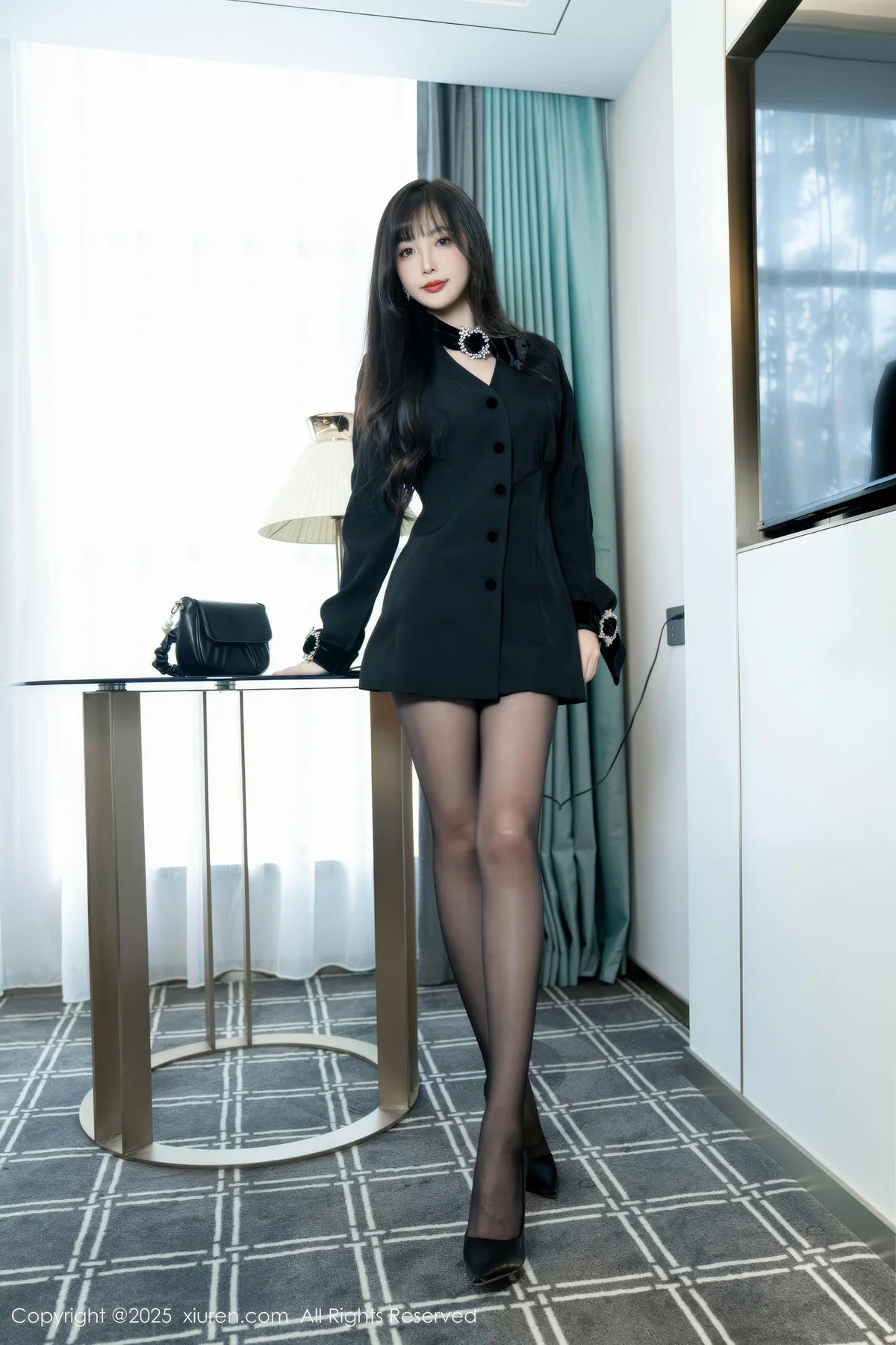 XiuRen 秀人 No.9918 樱桃小阑子 香肩丝袜美腿 - 3