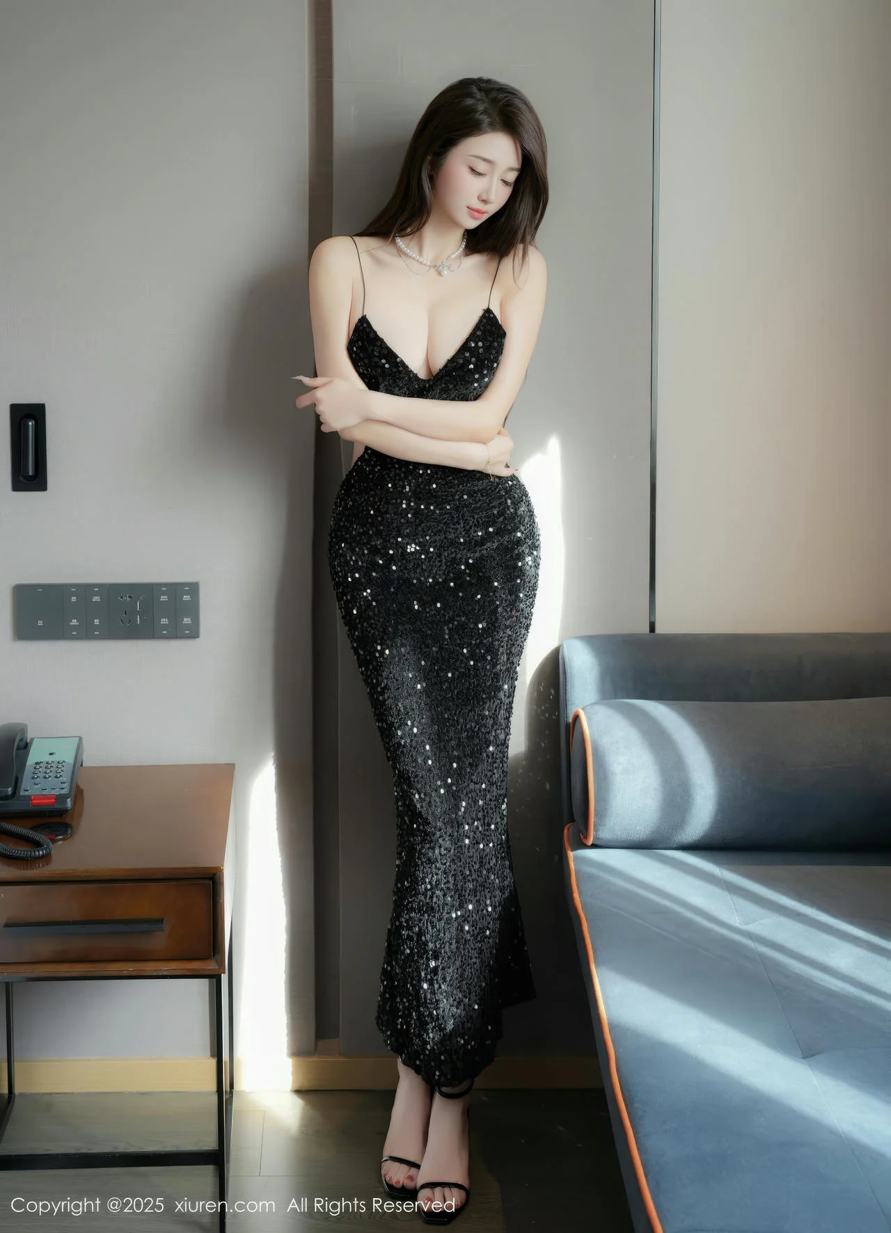 XiuRen 秀人 No.9937 星星baby 气质紧身裙 - 2