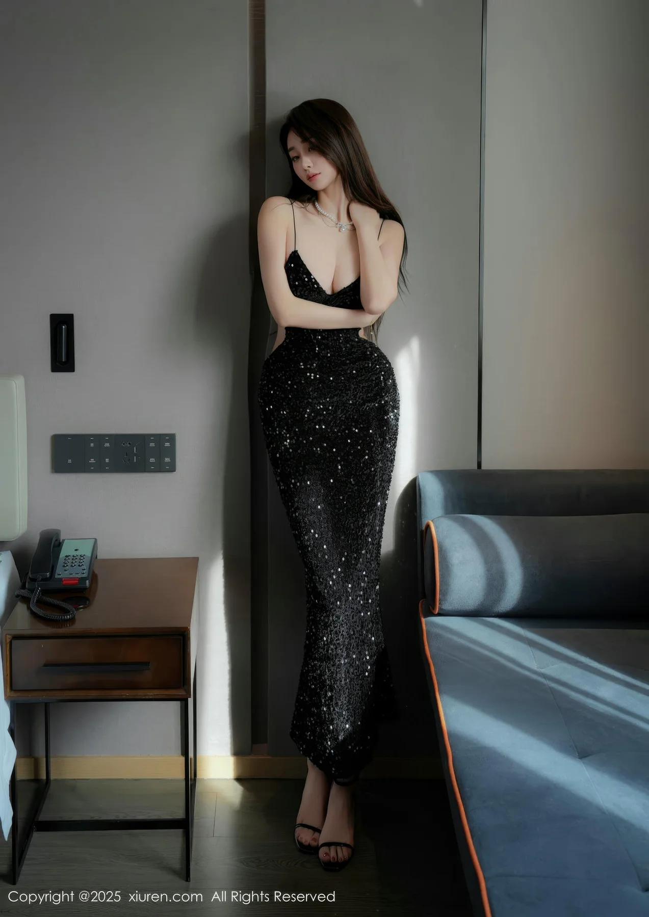 XiuRen 秀人 No.9937 星星baby 气质紧身裙 - 9