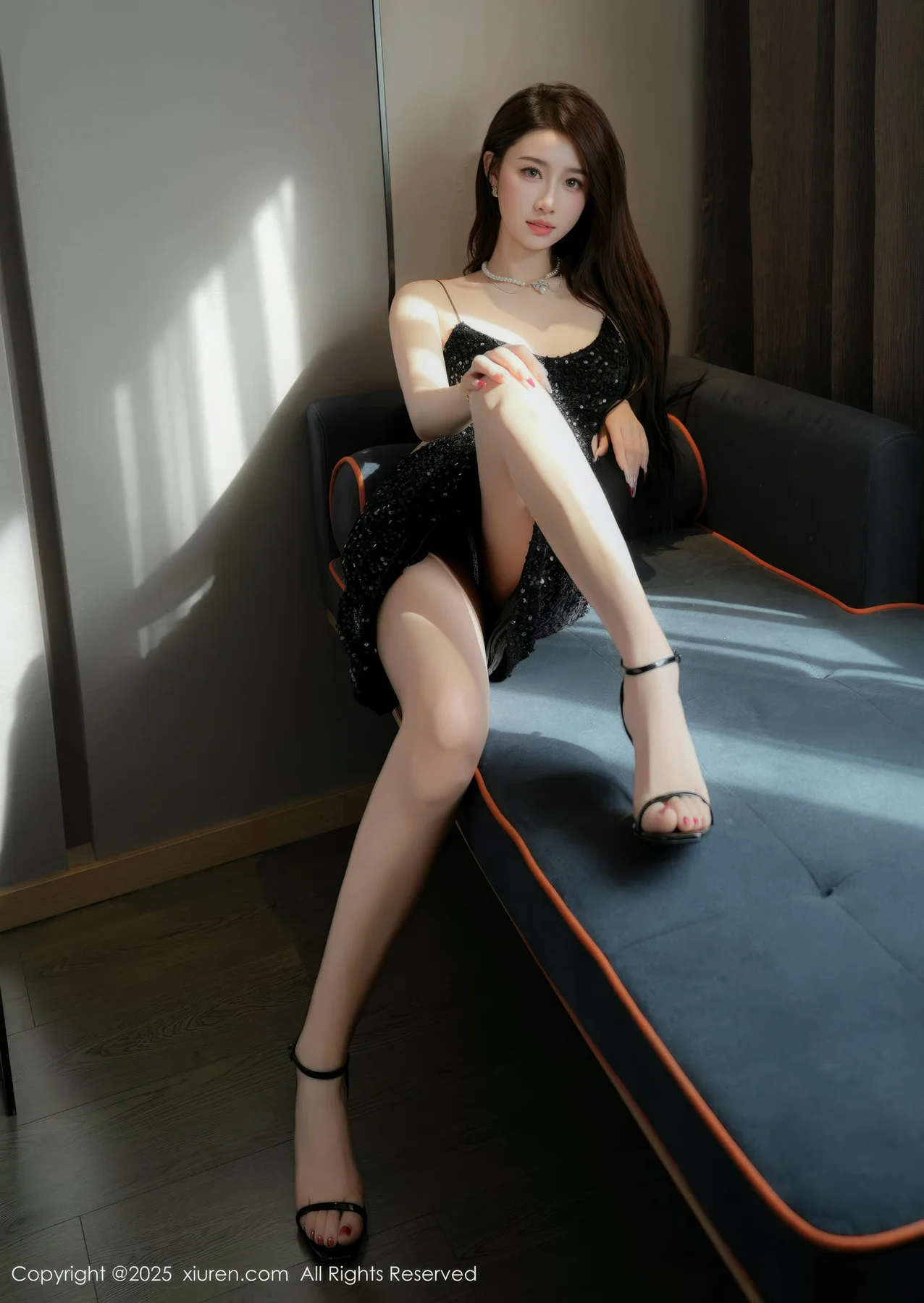 XiuRen 秀人 No.9937 星星baby 气质紧身裙 - 2