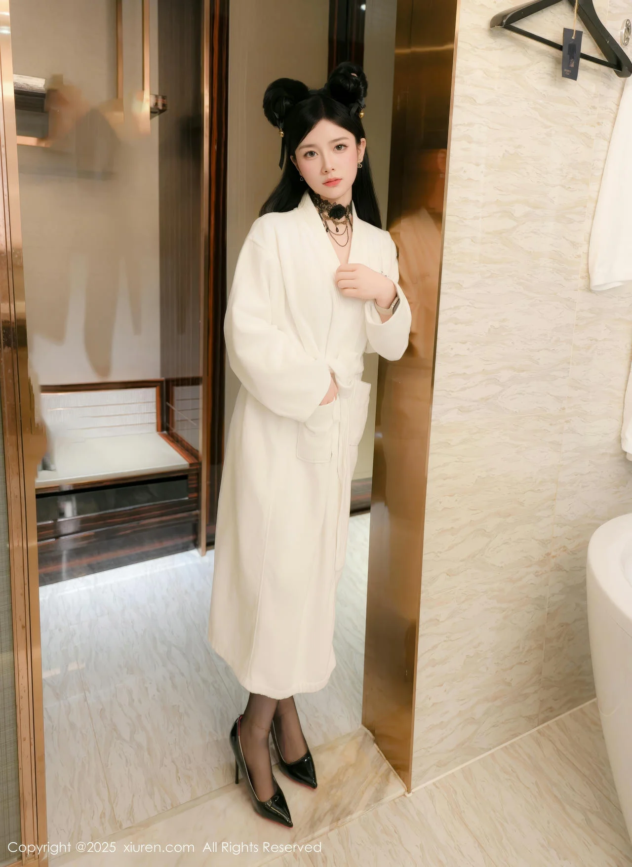 XiuRen 秀人 No.9961 优酱 蕾丝爆乳美乳黑丝 - 5