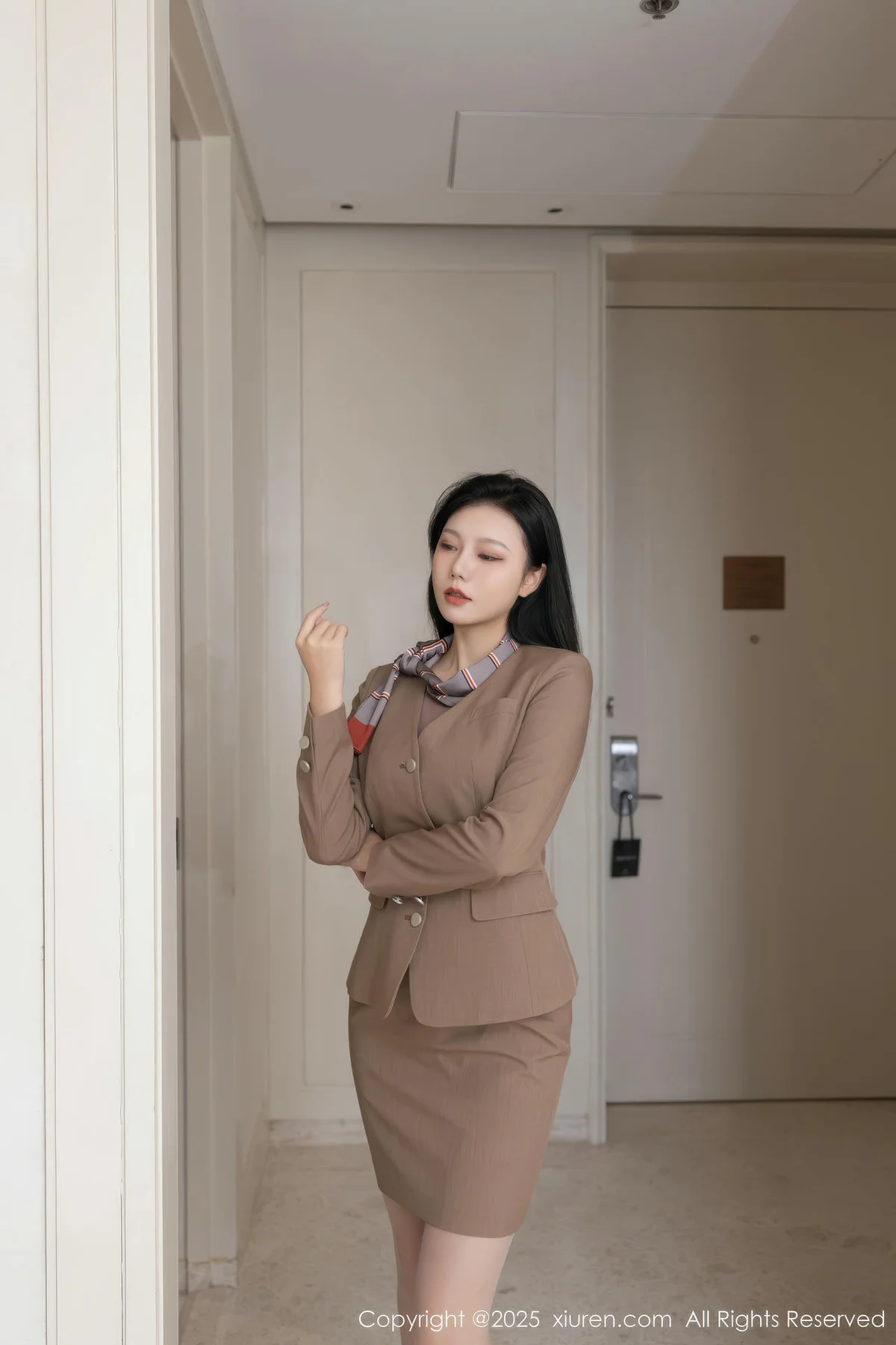 XiuRen 秀人 No.9966 安然anran 女神丝袜长腿套图 - 3