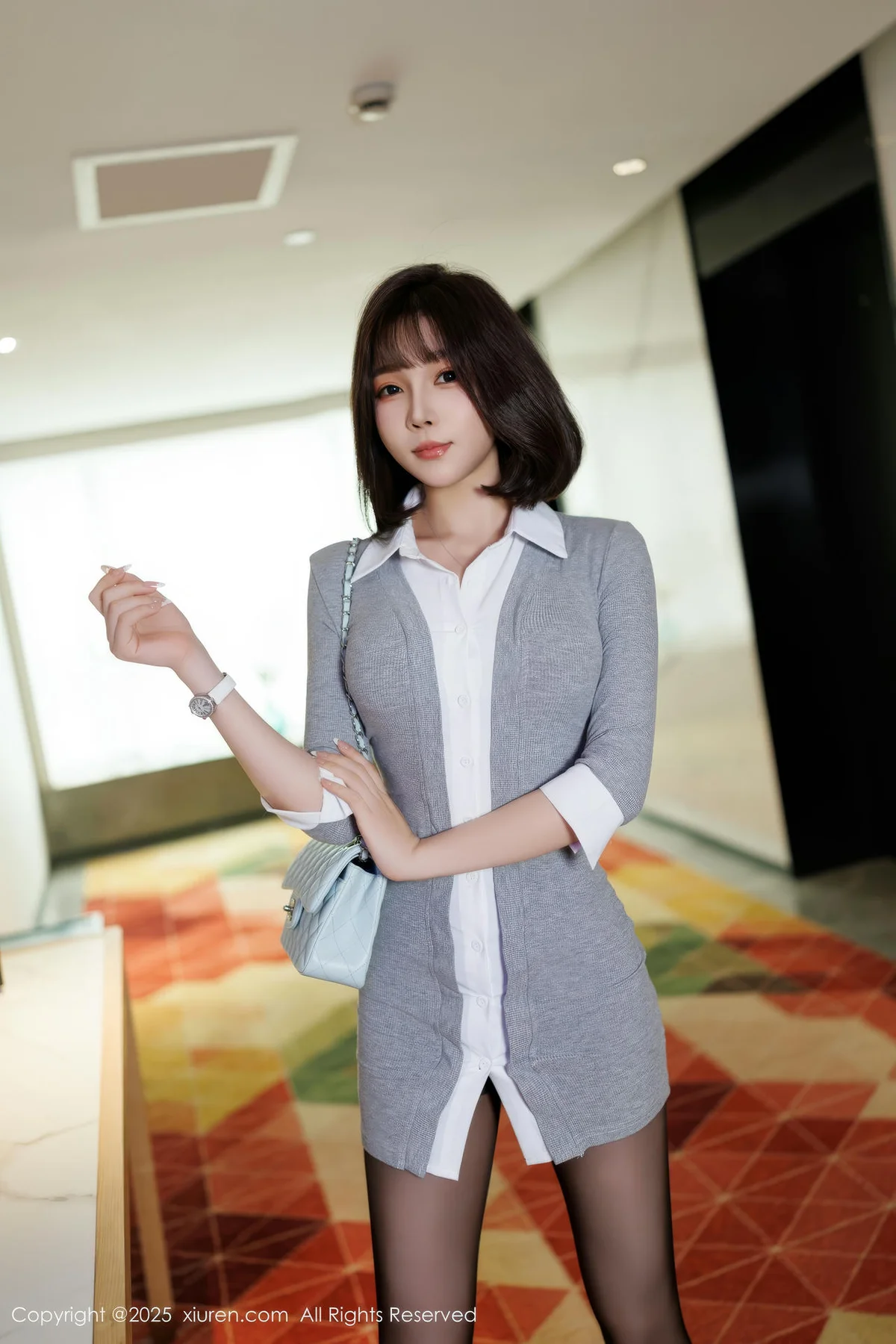 XiuRen 秀人 No.9978 徐莉芝Booty 短裙黑丝美腿 - 6