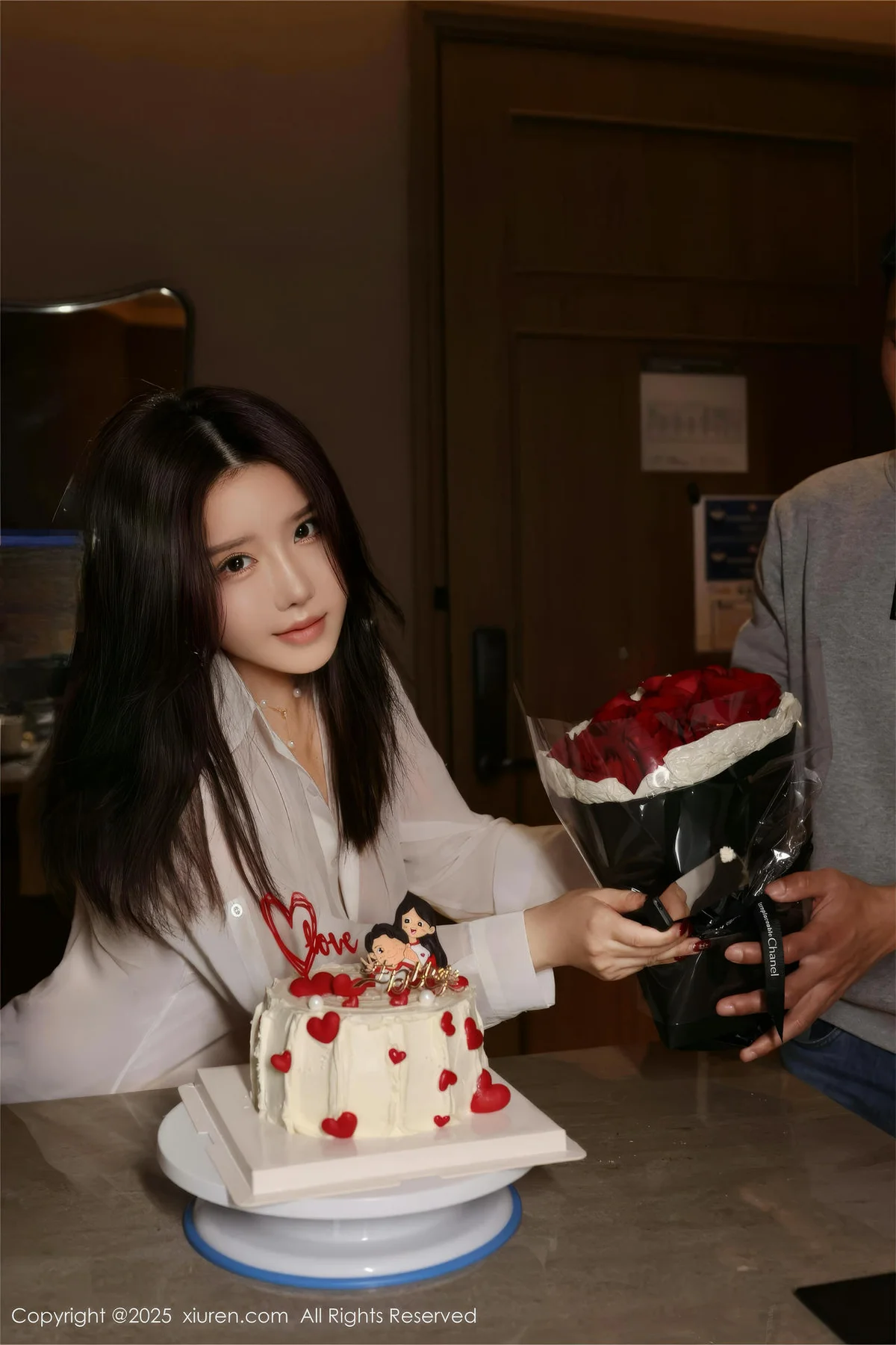 XiuRen 秀人 No.9983 小薯条nienie 黑丝美臀爆乳 - 8