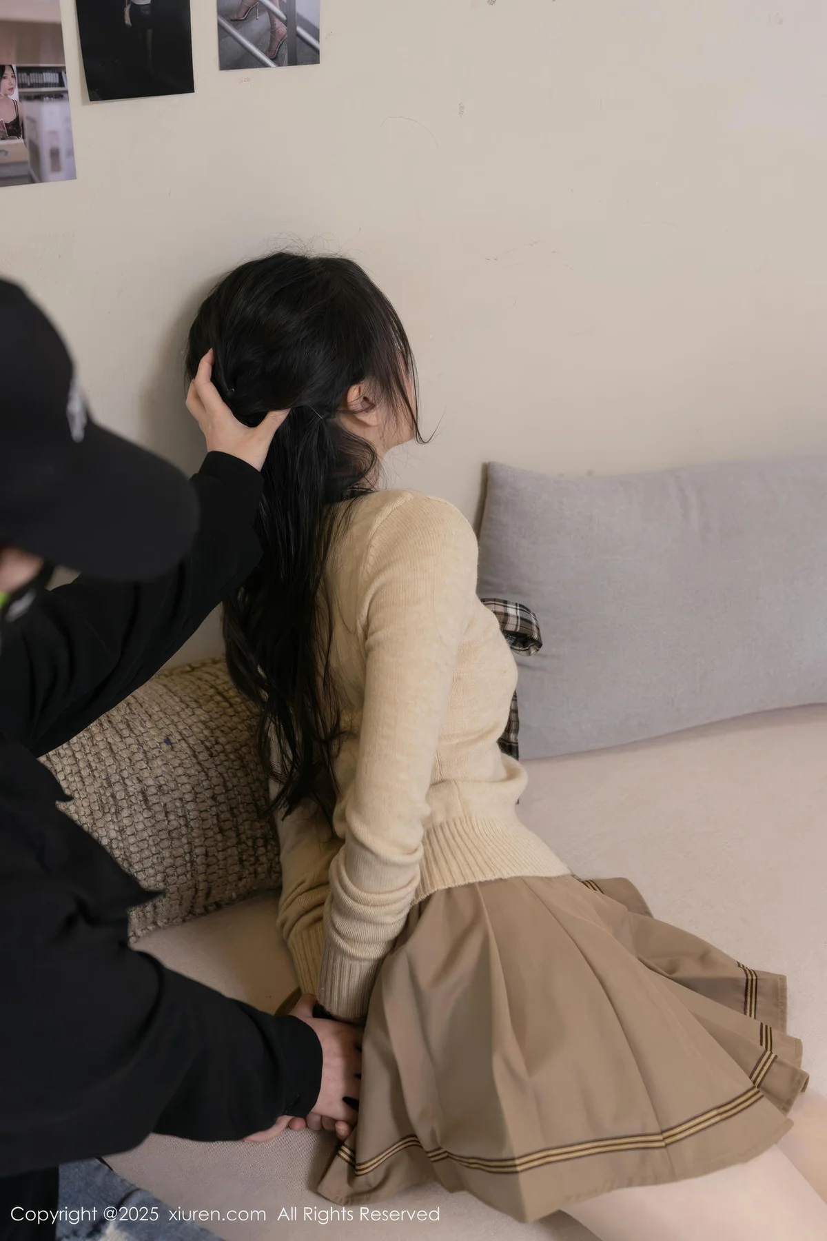 XiuRen 秀人 No.9988 鱼子酱Fish 美腿格子裙 - 7