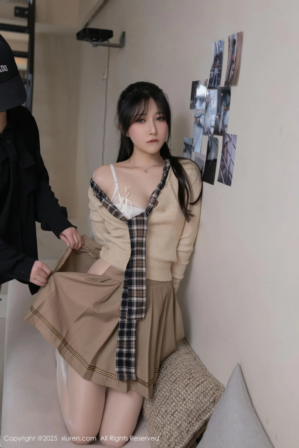 XiuRen 秀人 No.9988 鱼子酱Fish 美腿格子裙 - 10