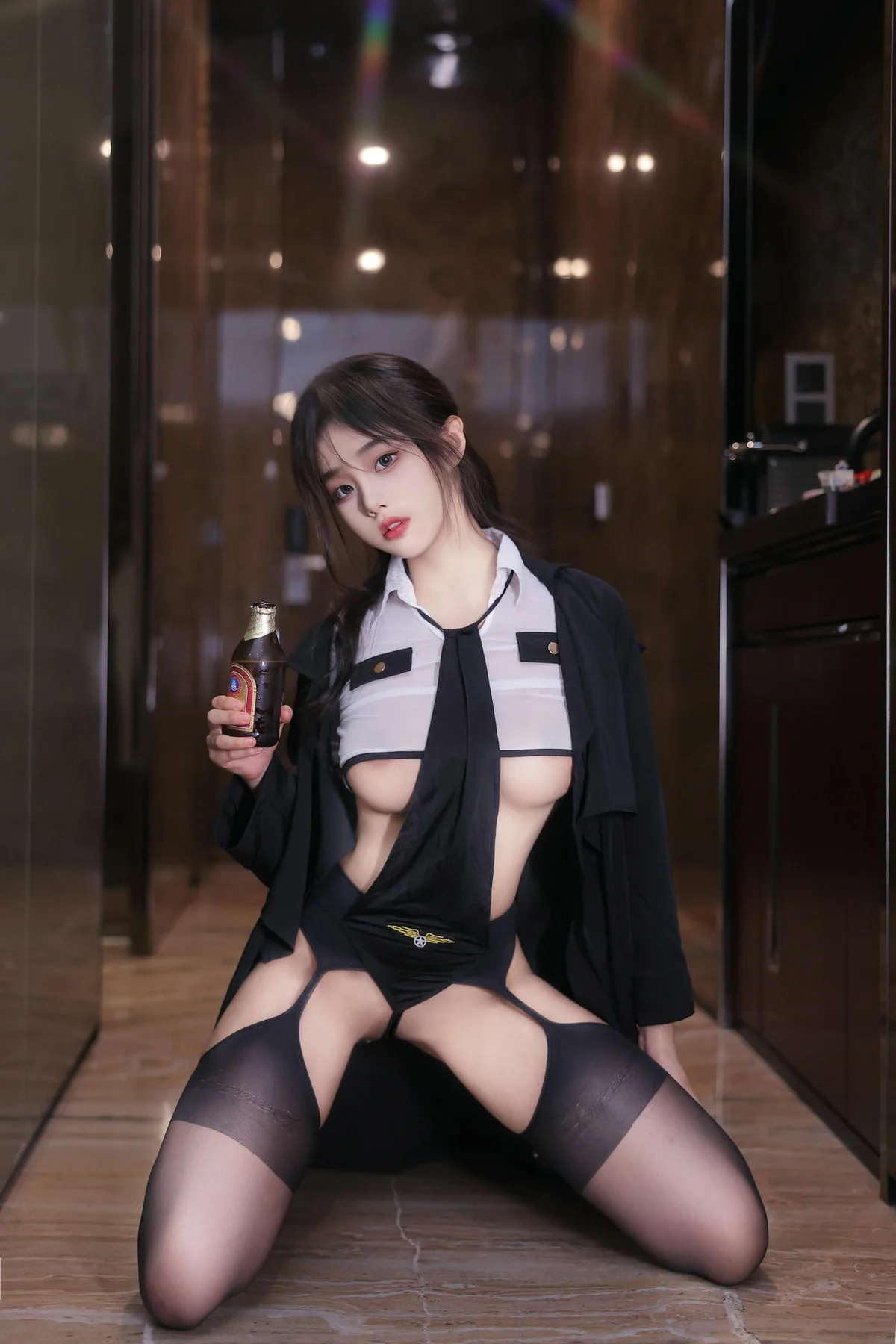 XiuRen 秀人 No.N003 王心悦吊带黑丝制服 - 2