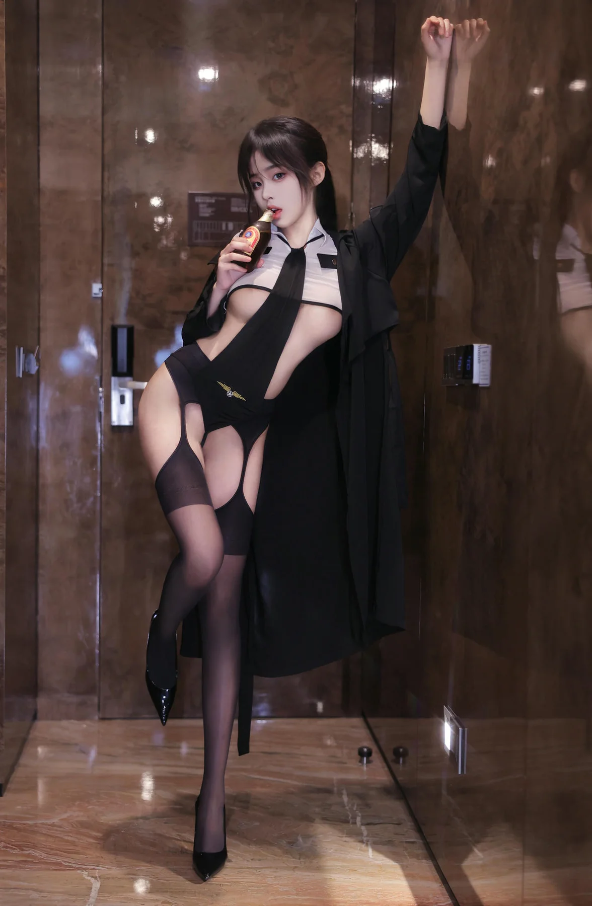 XiuRen 秀人 No.N003 王心悦吊带黑丝制服 - 7